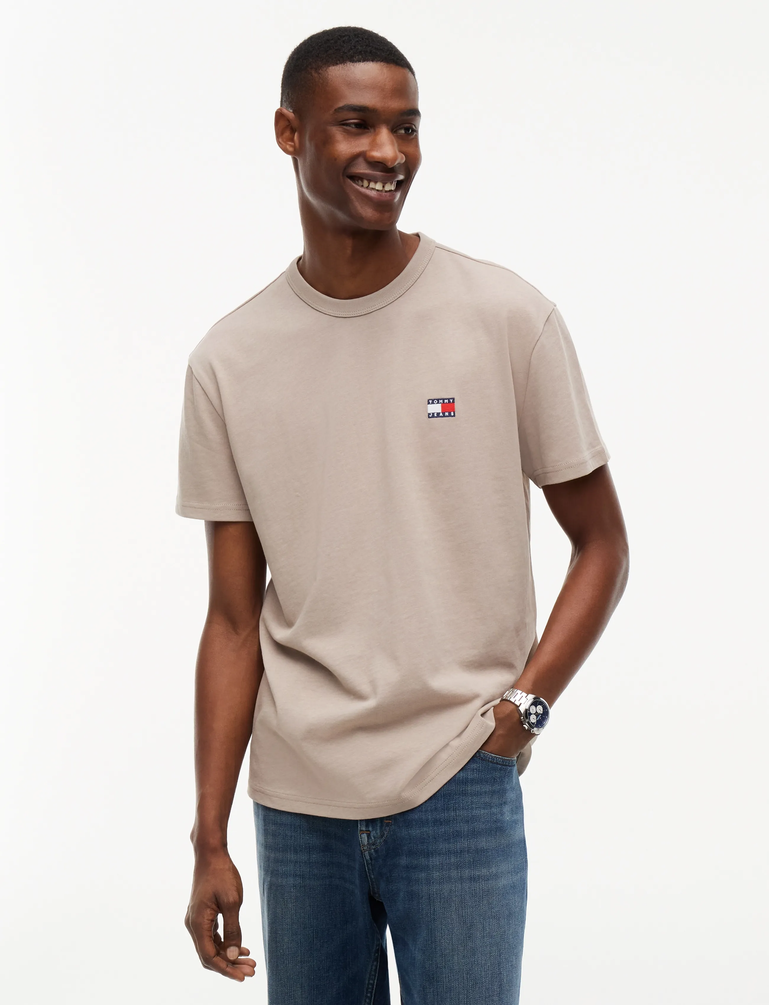 Tommy Jeans TJM REG BADGE TEE EXT - Kortærmede T-shirts - LIMESTONE DUST / beige