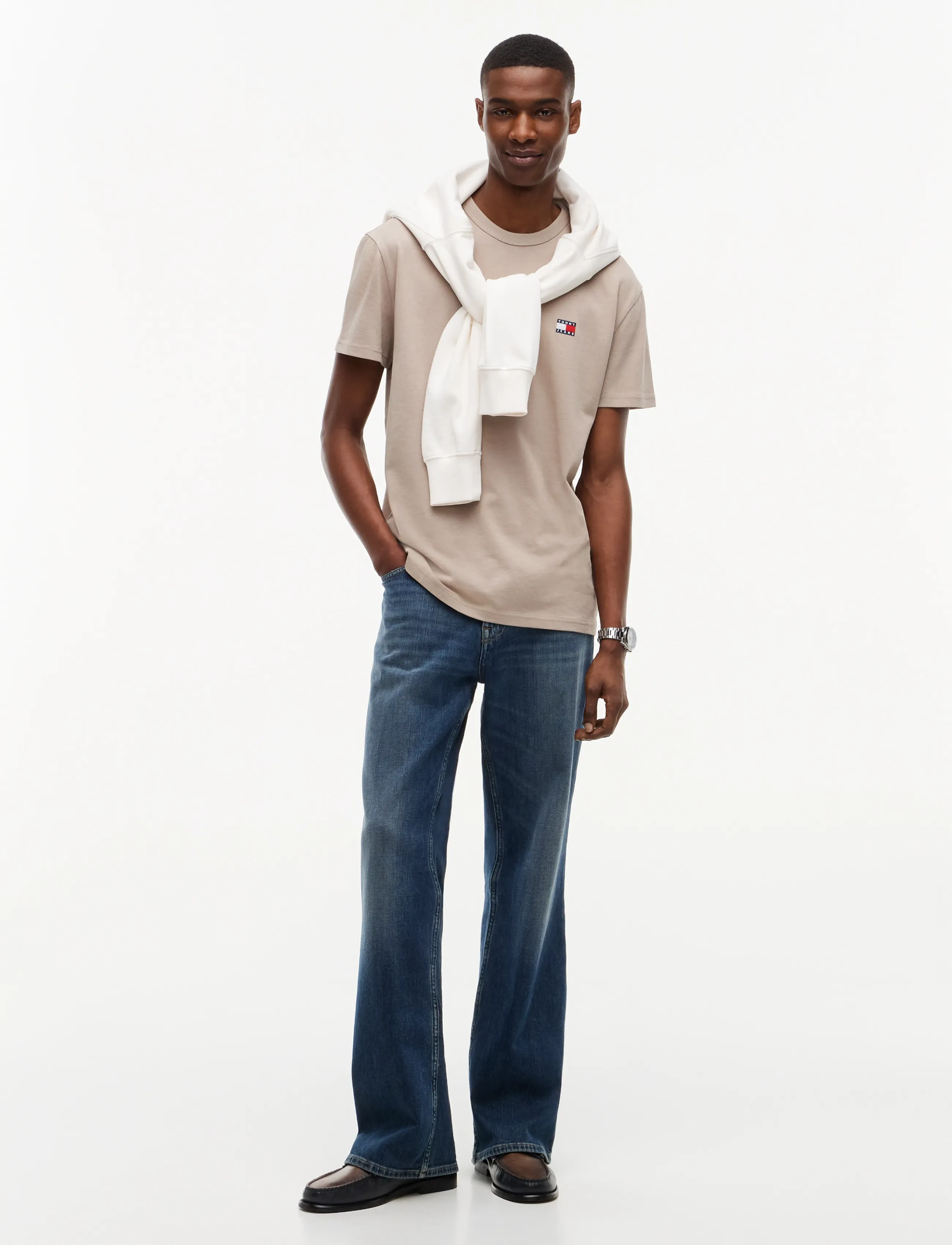 Tommy Jeans - TJM REG BADGE TEE EXT - kortærmede t-shirts - limestone dust - 4