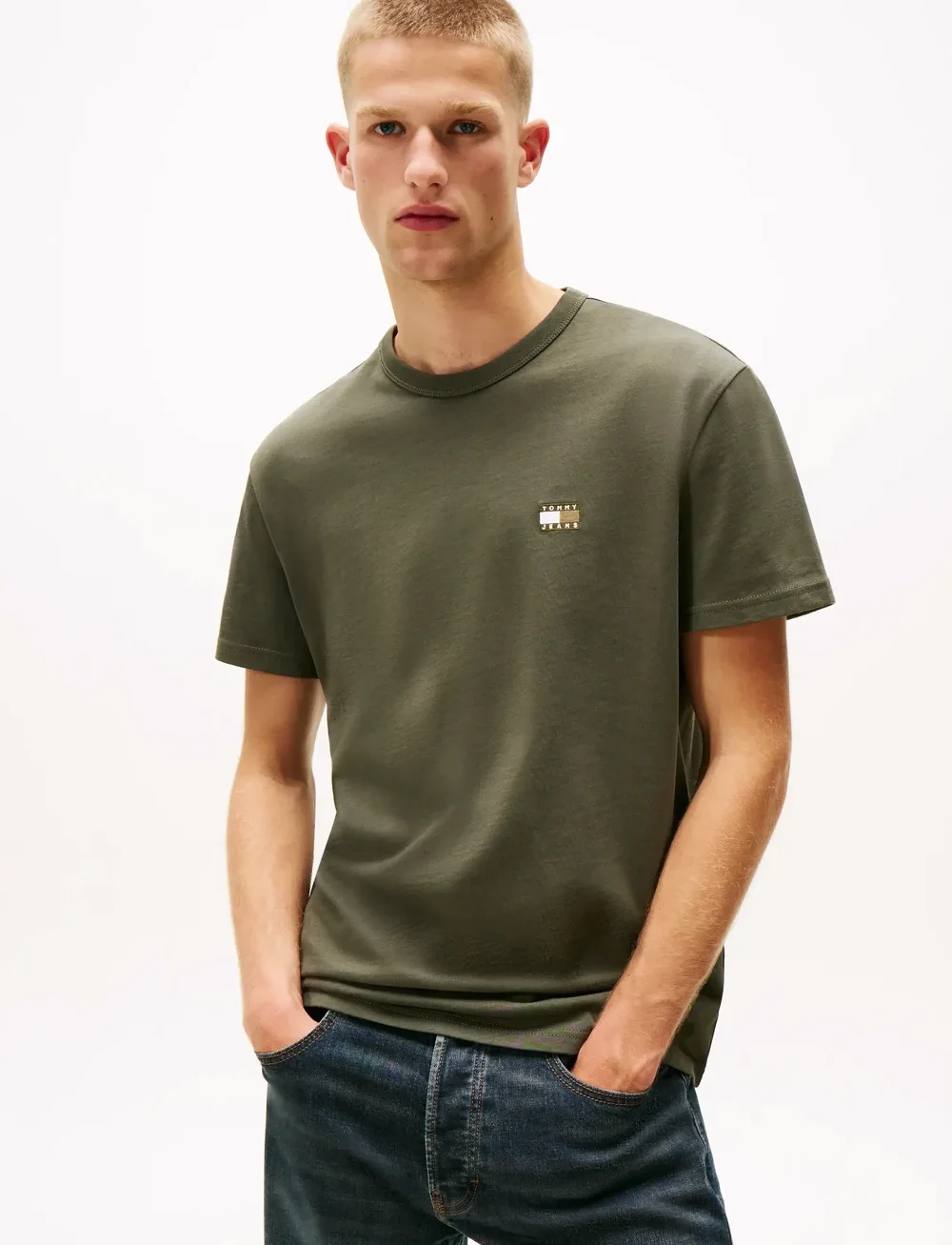 Tommy Jeans - TJM REG BADGE TEE EXT - krótki rękaw - pewter green tonal - 0