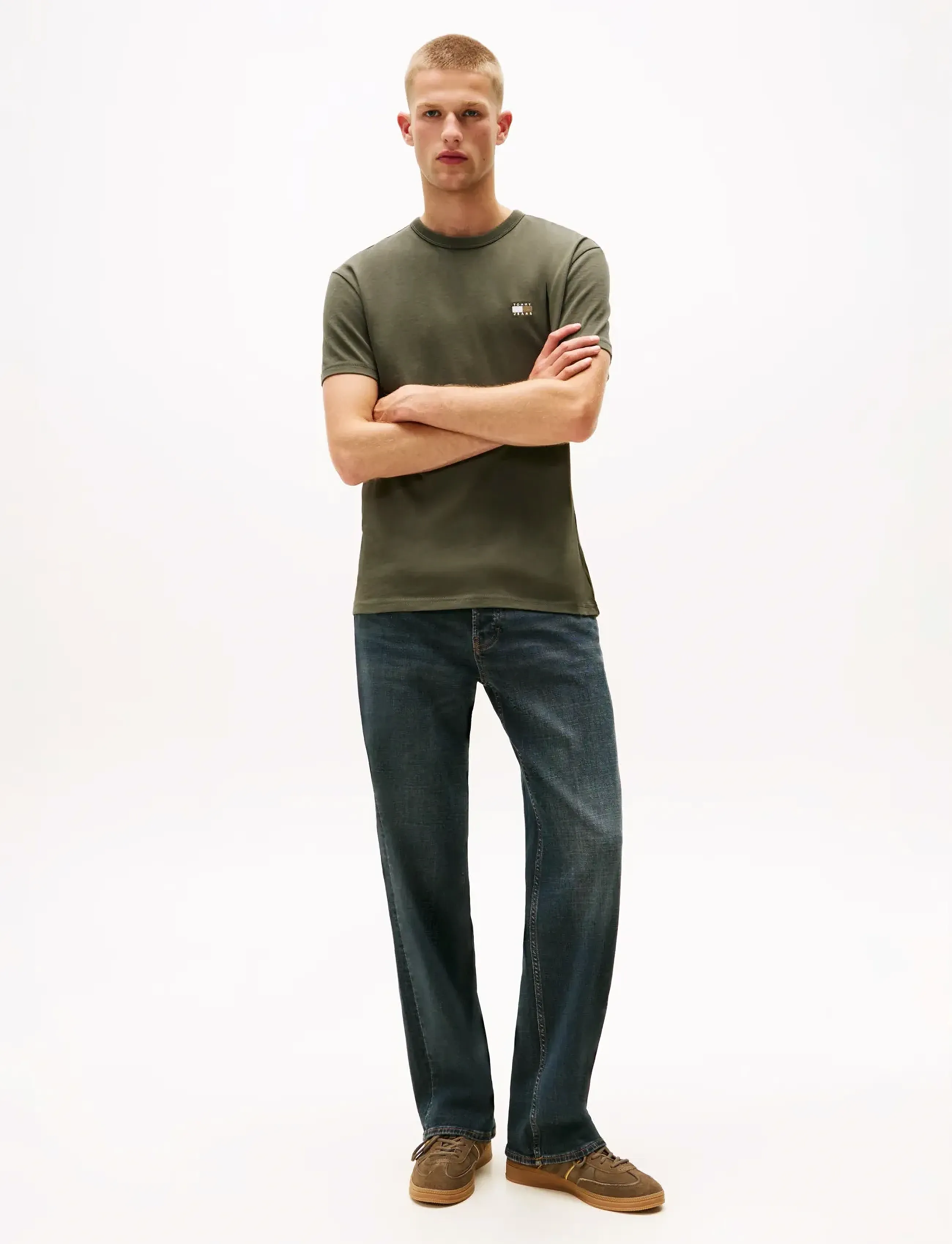 Tommy Jeans - TJM REG BADGE TEE EXT - kortærmede t-shirts - pewter green tonal - 3