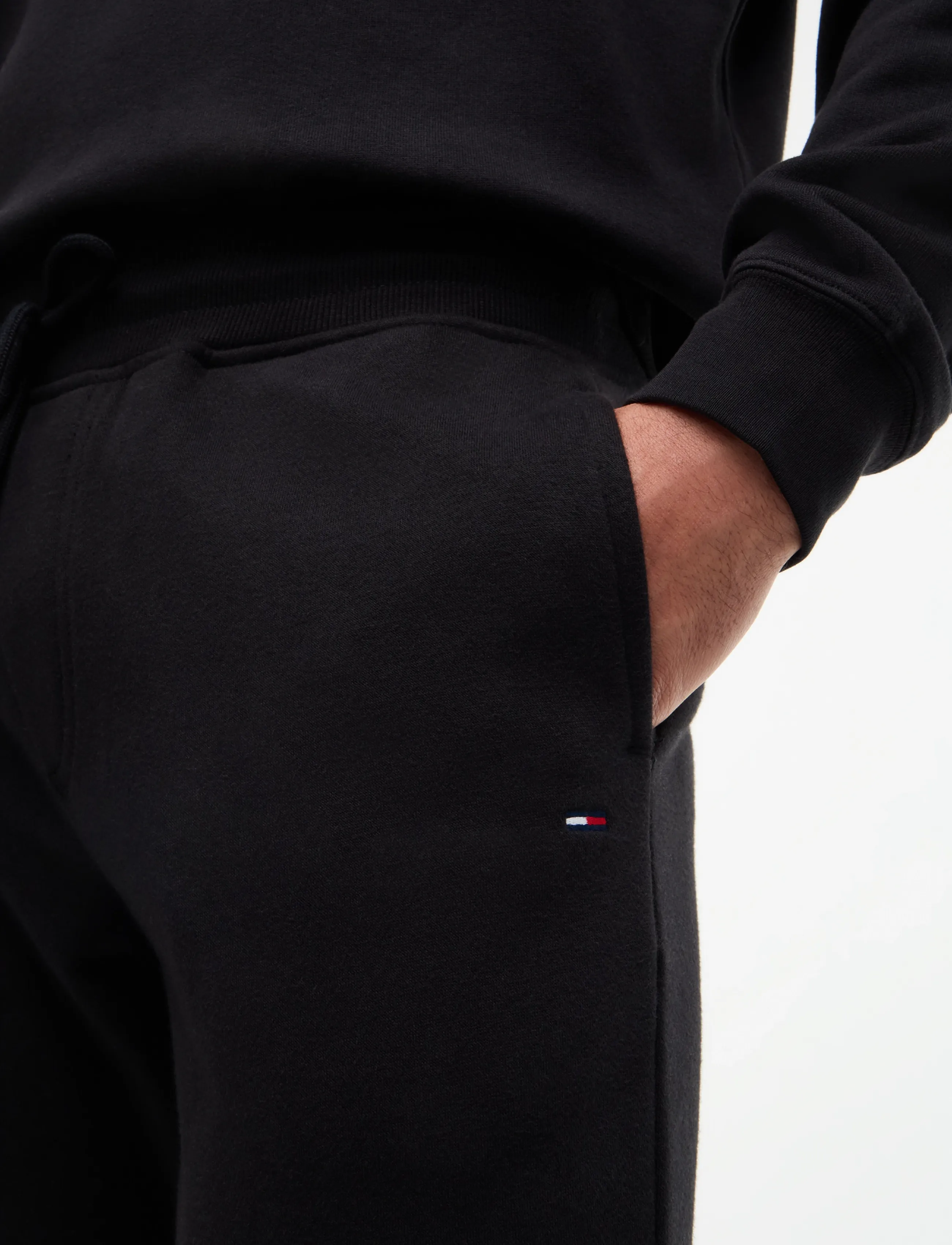 Tommy Jeans - TJM SLIM S FLAG SWEATPANT EXT - nach stil kaufen - black - 5