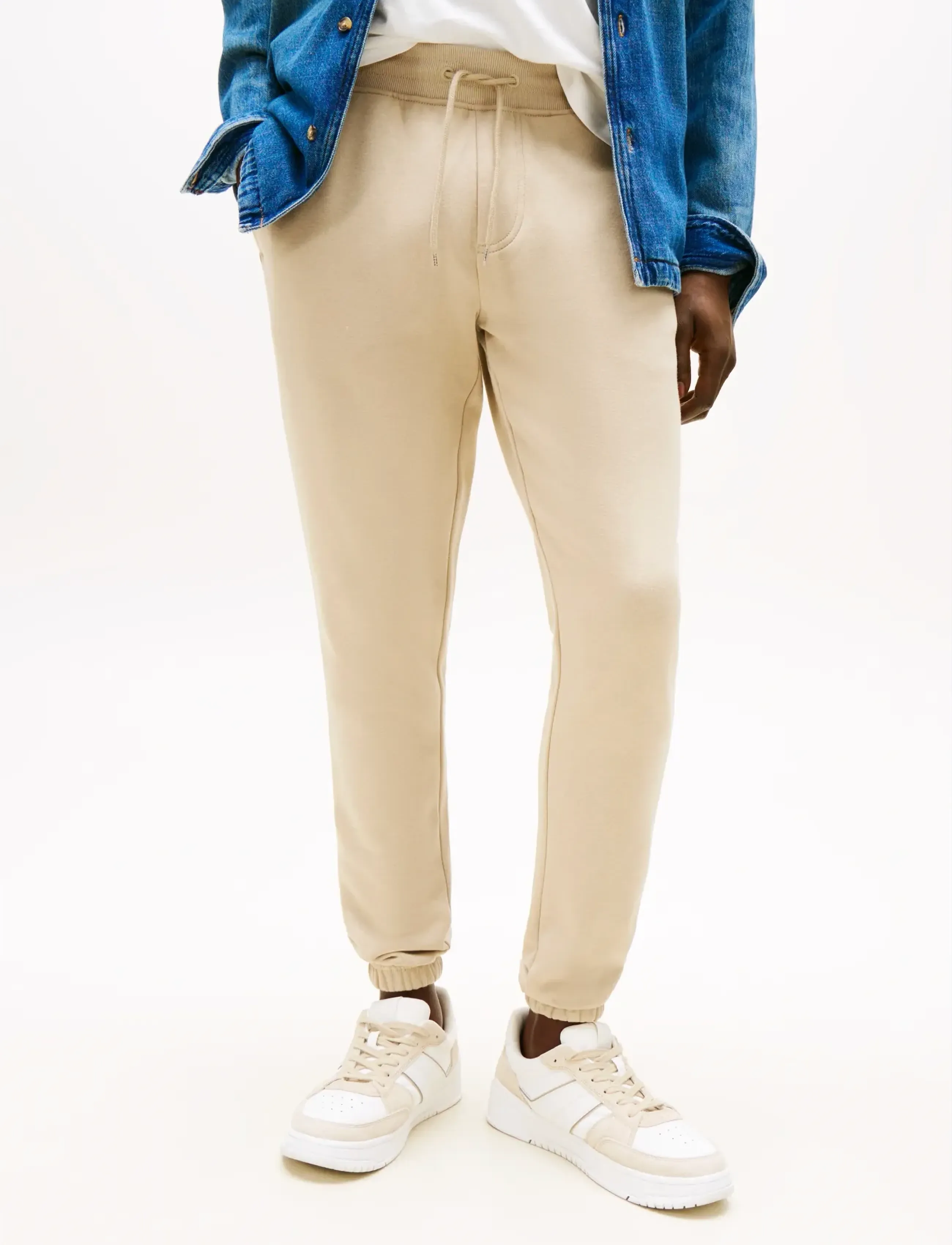 Tommy Jeans TJM SLIM S FLAG SWEATPANT EXT - Sweatpants - SILT / beige