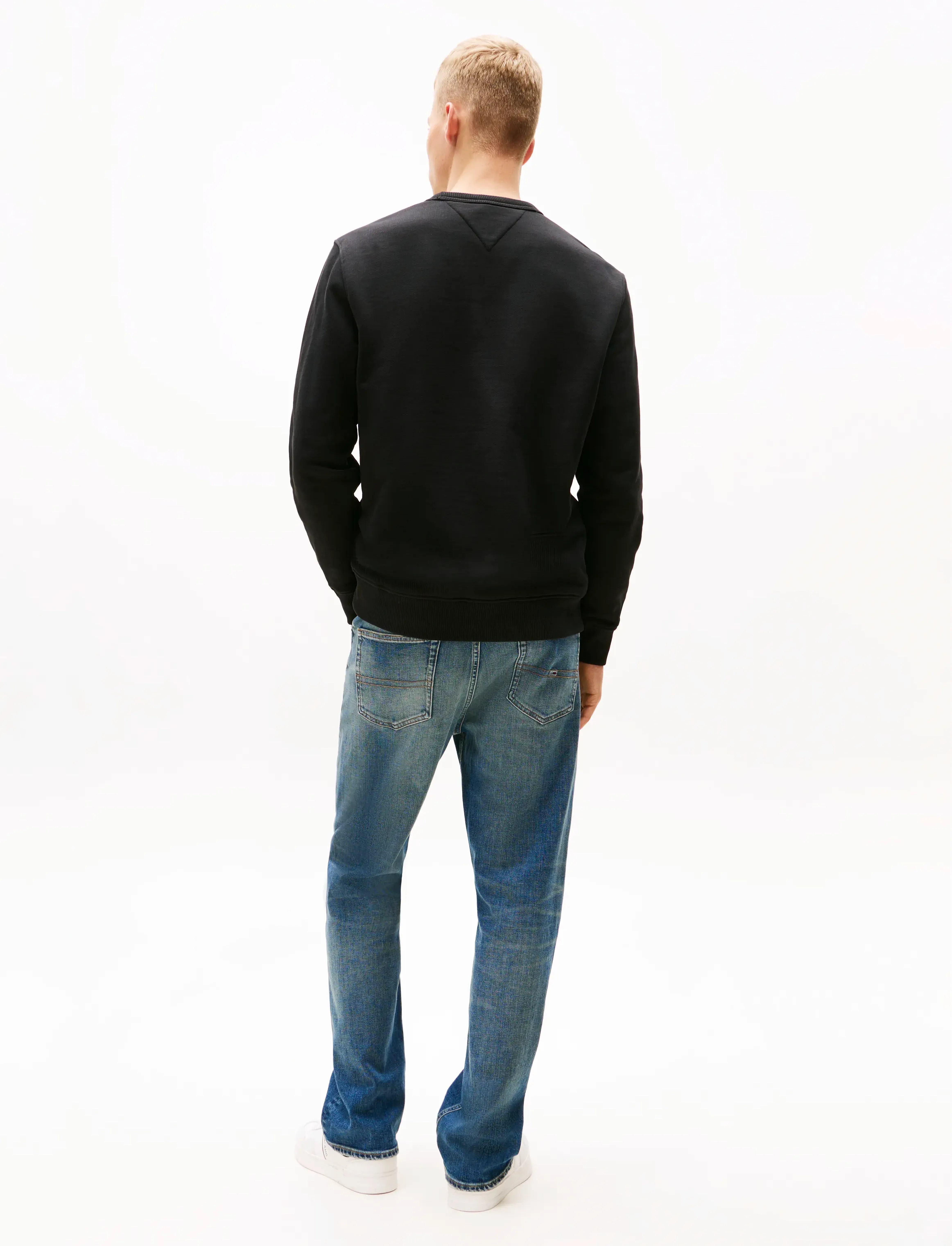Tommy Jeans - TJM REG BADGE CREW EXT - collegepaidat - black - 5