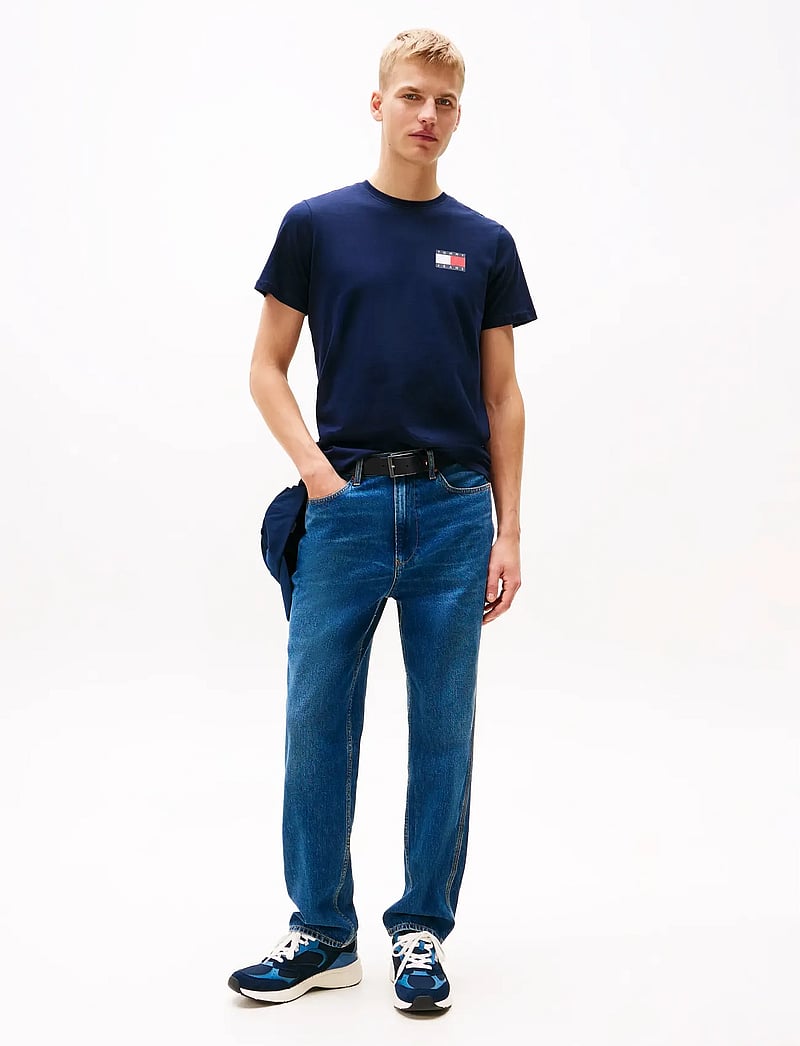 Tommy Jeans - TJM SLIM ESSENTIAL FLAG TEE EXT - kortärmade t-shirts - dark blue - 3