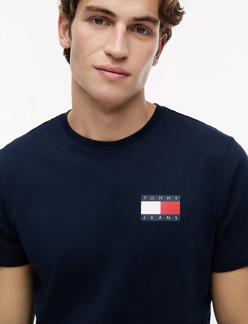 Tommy Jeans - TJM REG ESSENTIAL FLAG TEE EXT - kurzärmelig - dark blue - 4