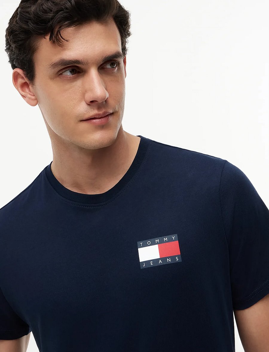 Tommy Jeans - TJM SLIM ESSENTIAL FLAG TEE EXT - lühikeste varrukatega t-särgid - dark blue - 4