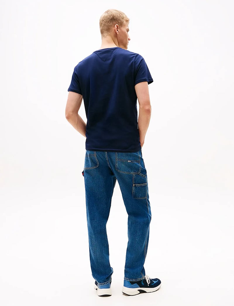 Tommy Jeans - TJM SLIM ESSENTIAL FLAG TEE EXT - kortärmade t-shirts - dark blue - 5