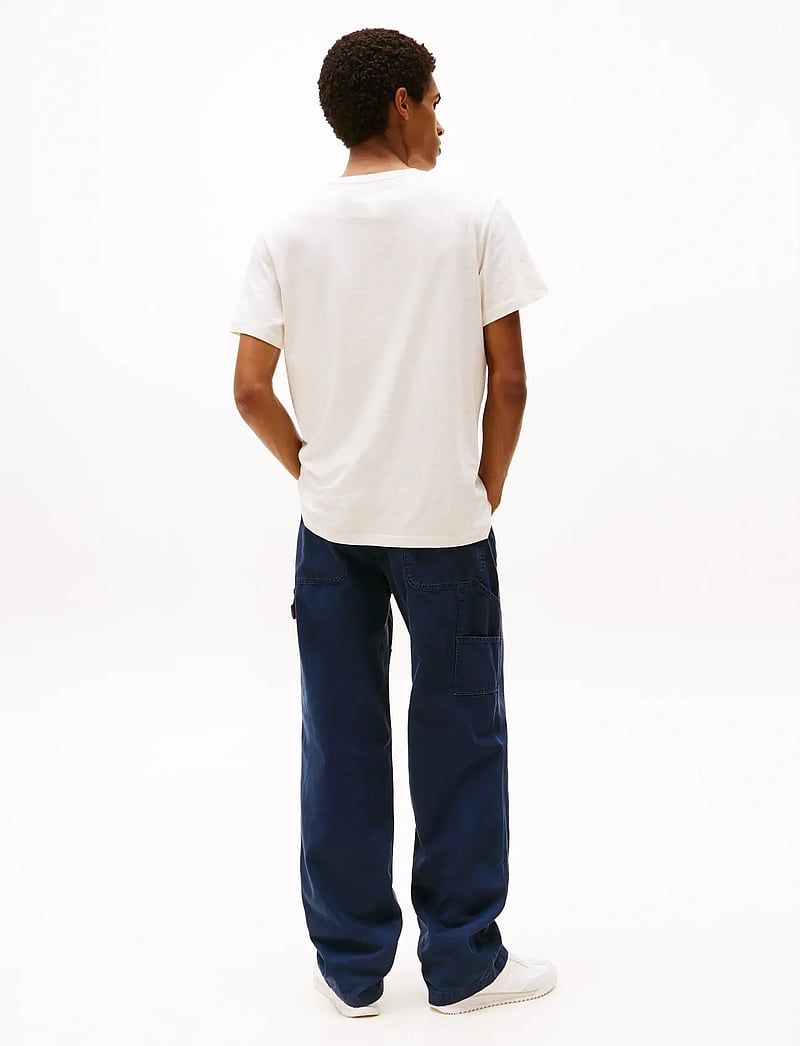 Tommy Jeans - TJM SLIM ESSENTIAL FLAG TEE EXT - kortärmade t-shirts - oat marl htr - 3