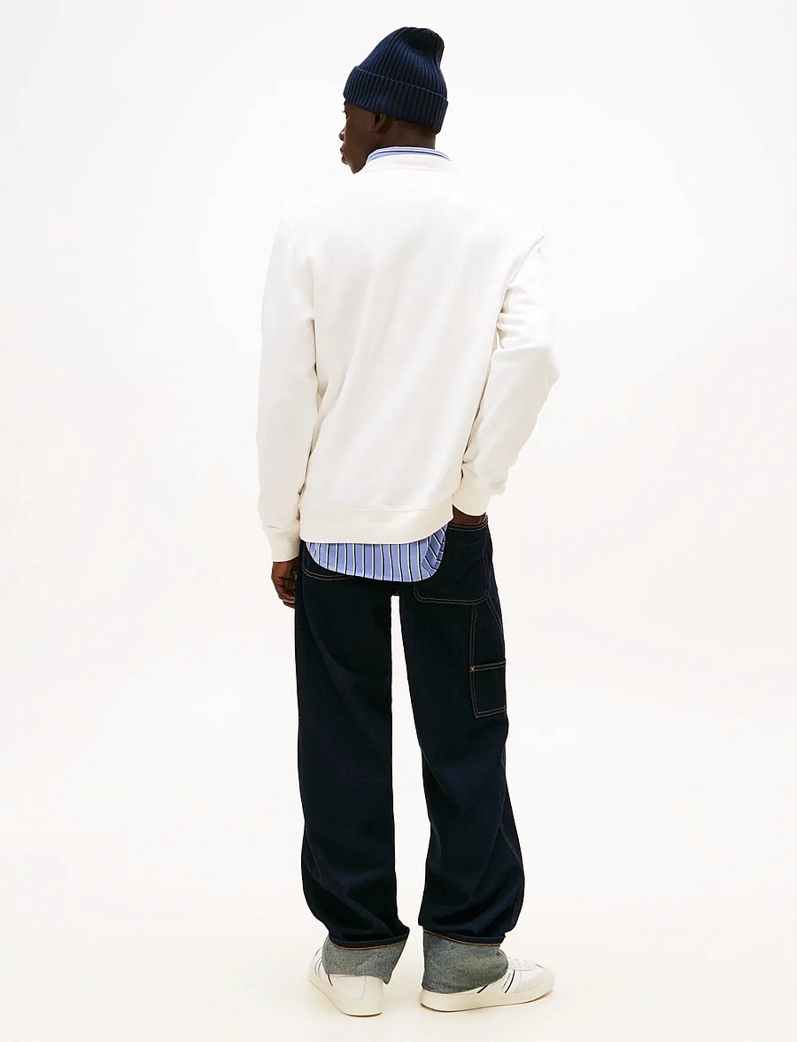 Tommy Jeans - TJM REG S FLAG CREW - feriefavoritter - ancient white - 3