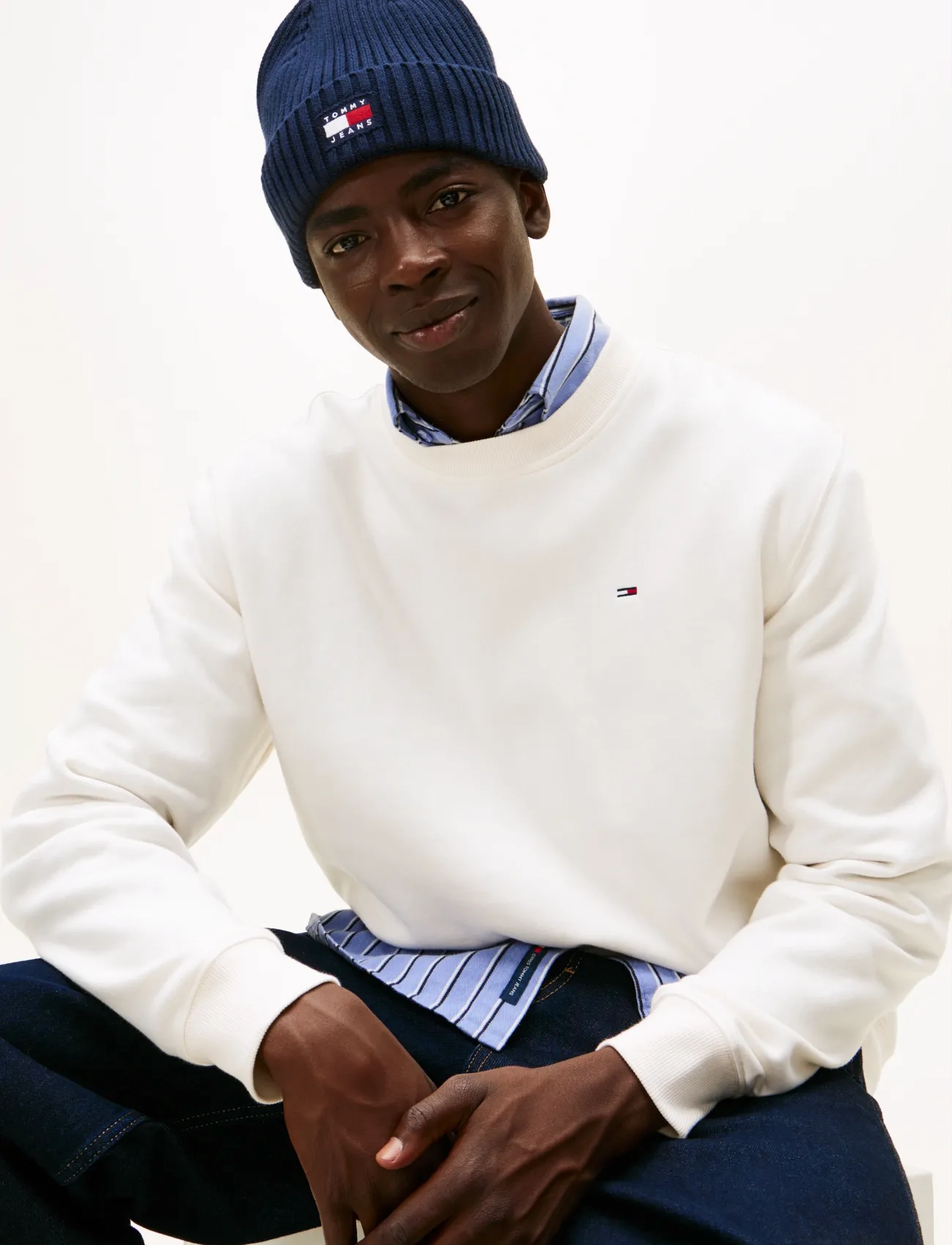 Tommy Jeans - TJM REG S FLAG CREW - feriefavoritter - ancient white - 4
