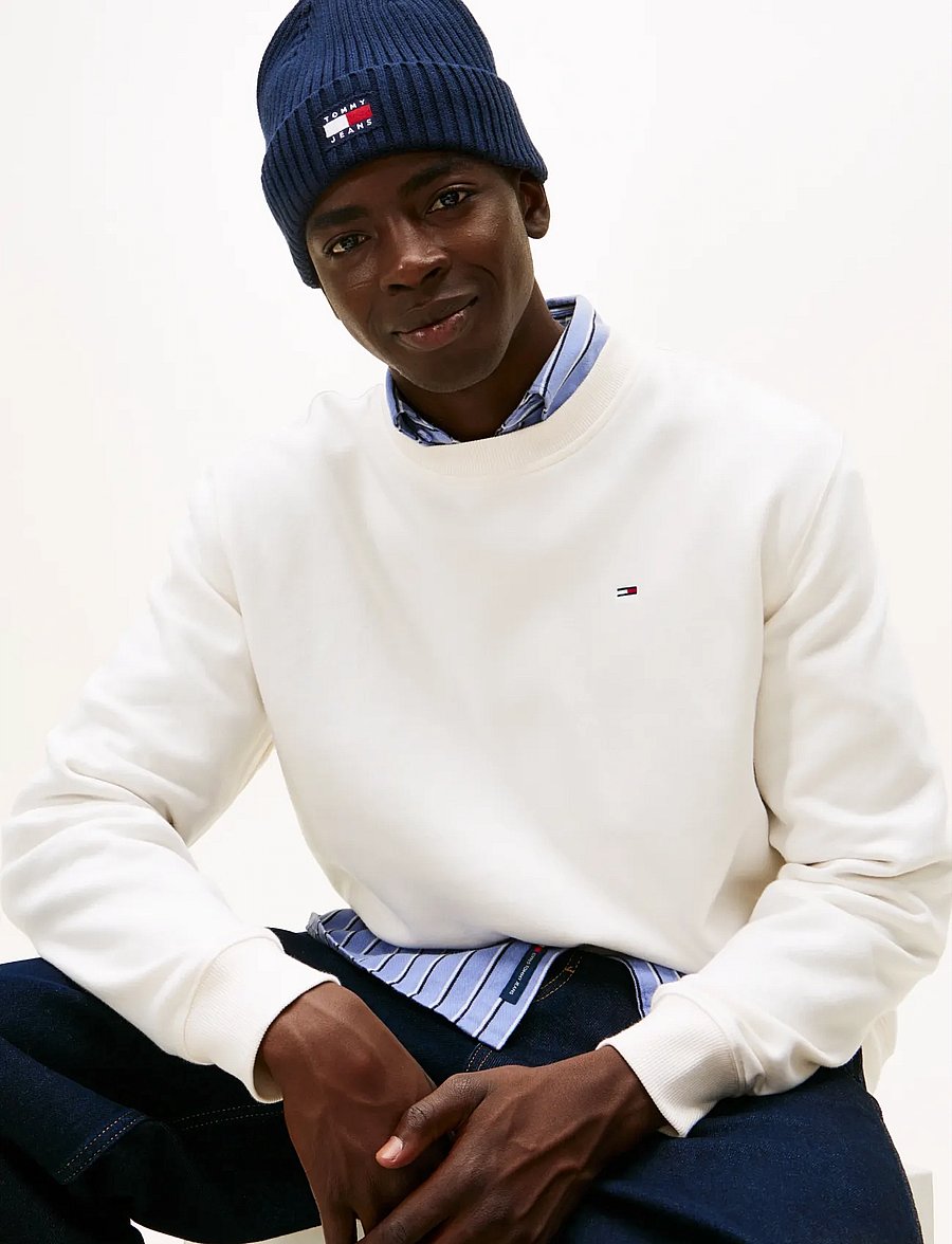 Tommy Jeans - TJM REG S FLAG CREW - feriefavoritter - ancient white - 4
