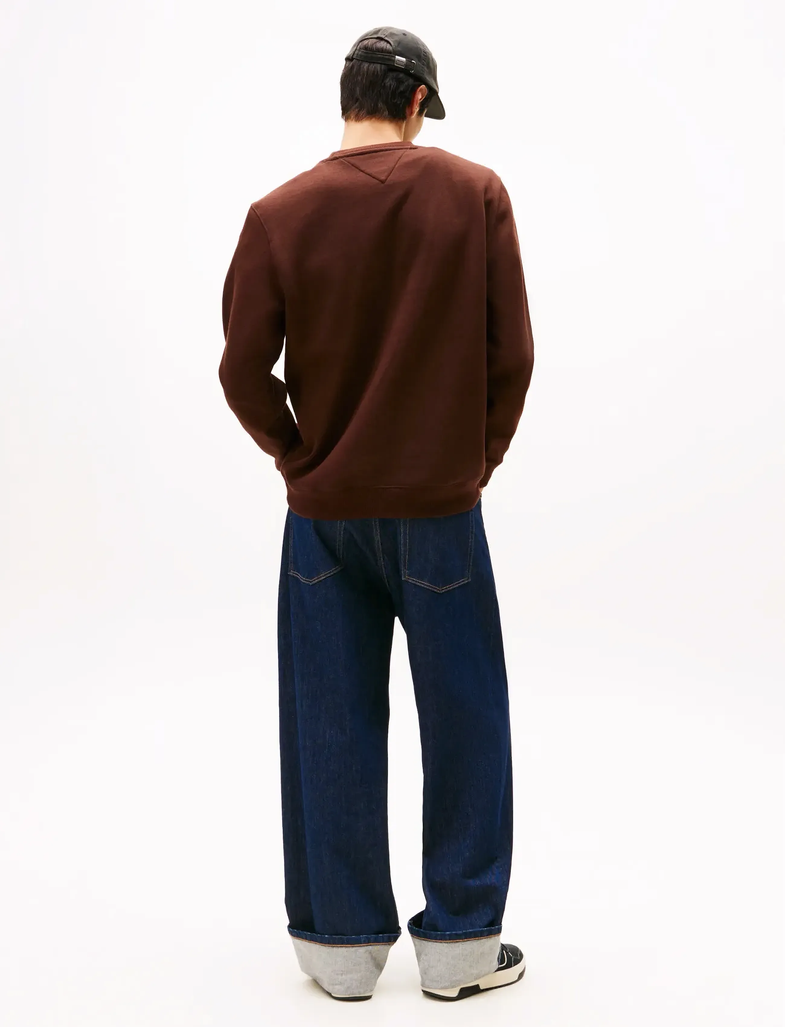Tommy Jeans - TJM REG S FLAG CREW - feriefavoritter - rich brown - 3