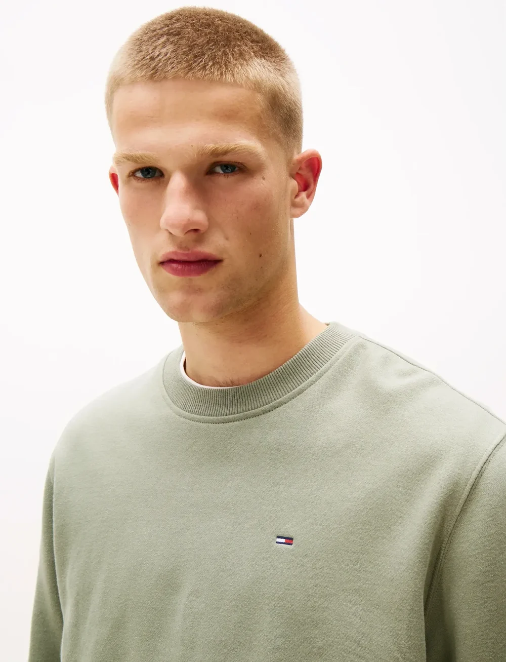 Tommy Jeans - TJM REG S FLAG CREW EXT - sweatshirts - utility sage - 4