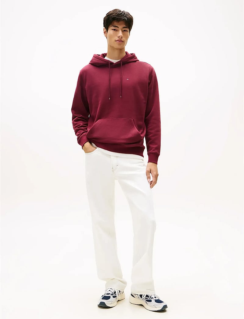Tommy Jeans Tjm Reg S Flag Hoodie Silver Grey Heather 59 93 tommy-jeans-tjm-reg-s-flag-hoodie-silver-grey-heather-59-93