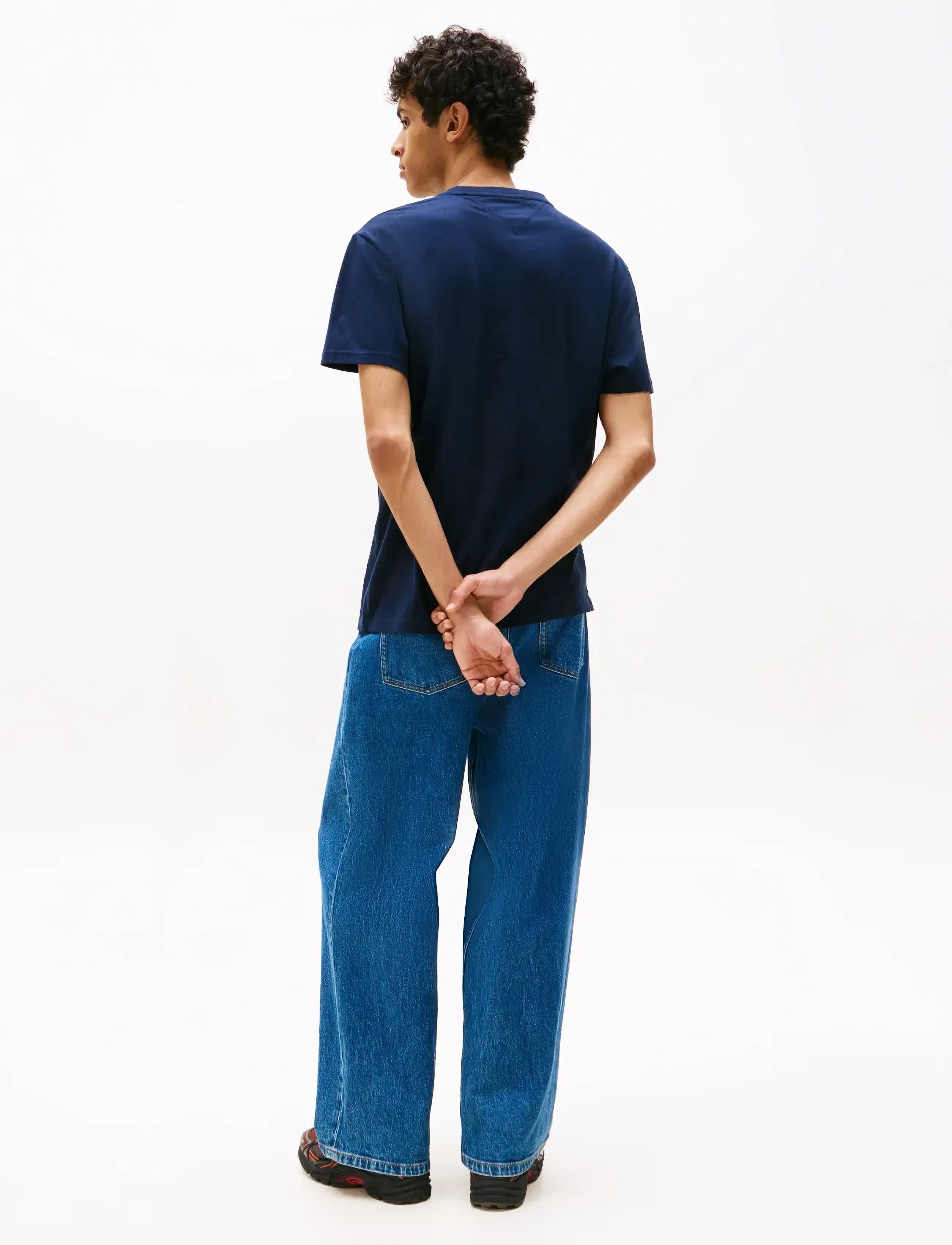Tommy Jeans - TJM REG LINEAR LOGO TEE EXT - kortærmede t-shirts - dark night navy multi - 3