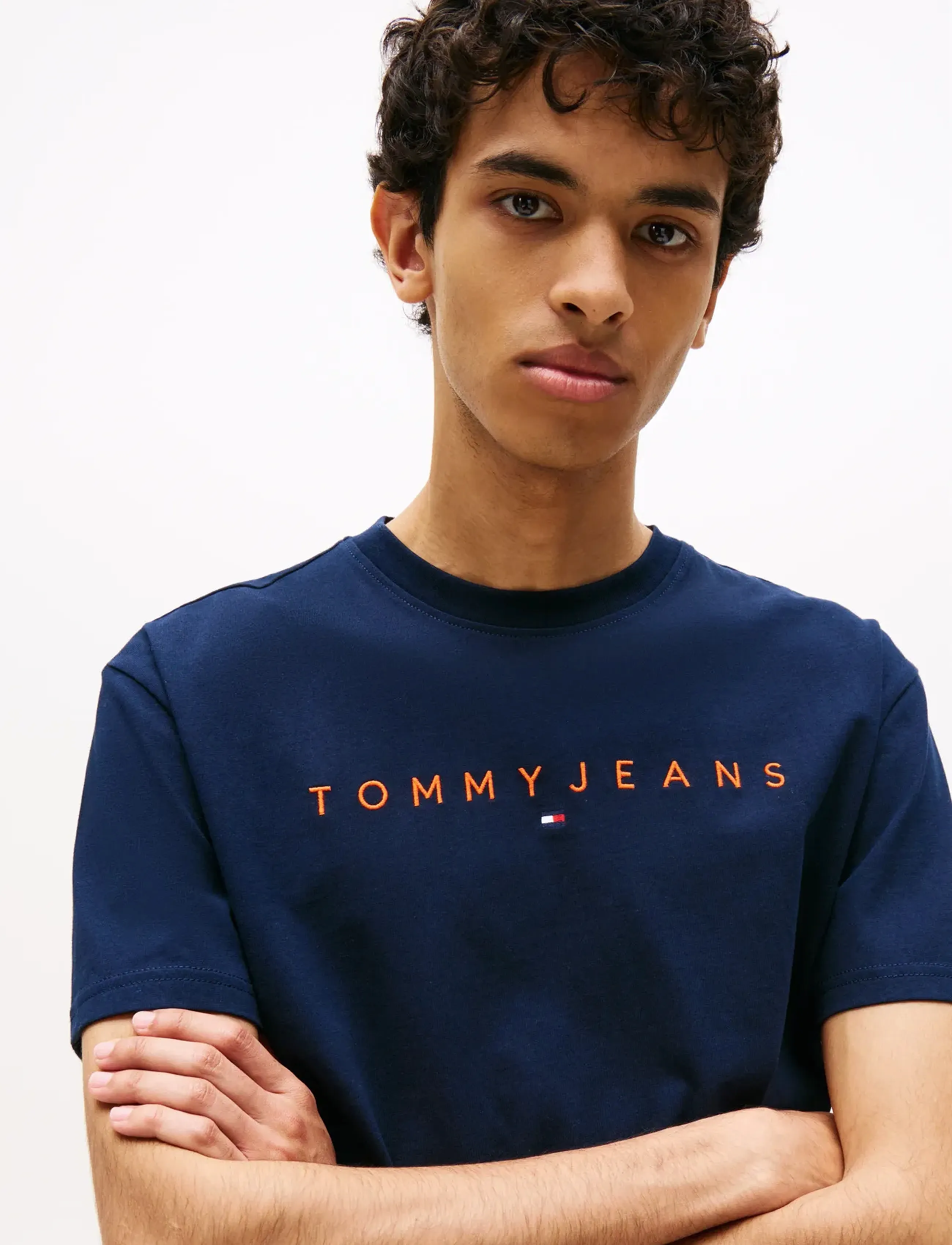 Tommy Jeans - TJM REG LINEAR LOGO TEE EXT - kortærmede t-shirts - dark night navy multi - 4