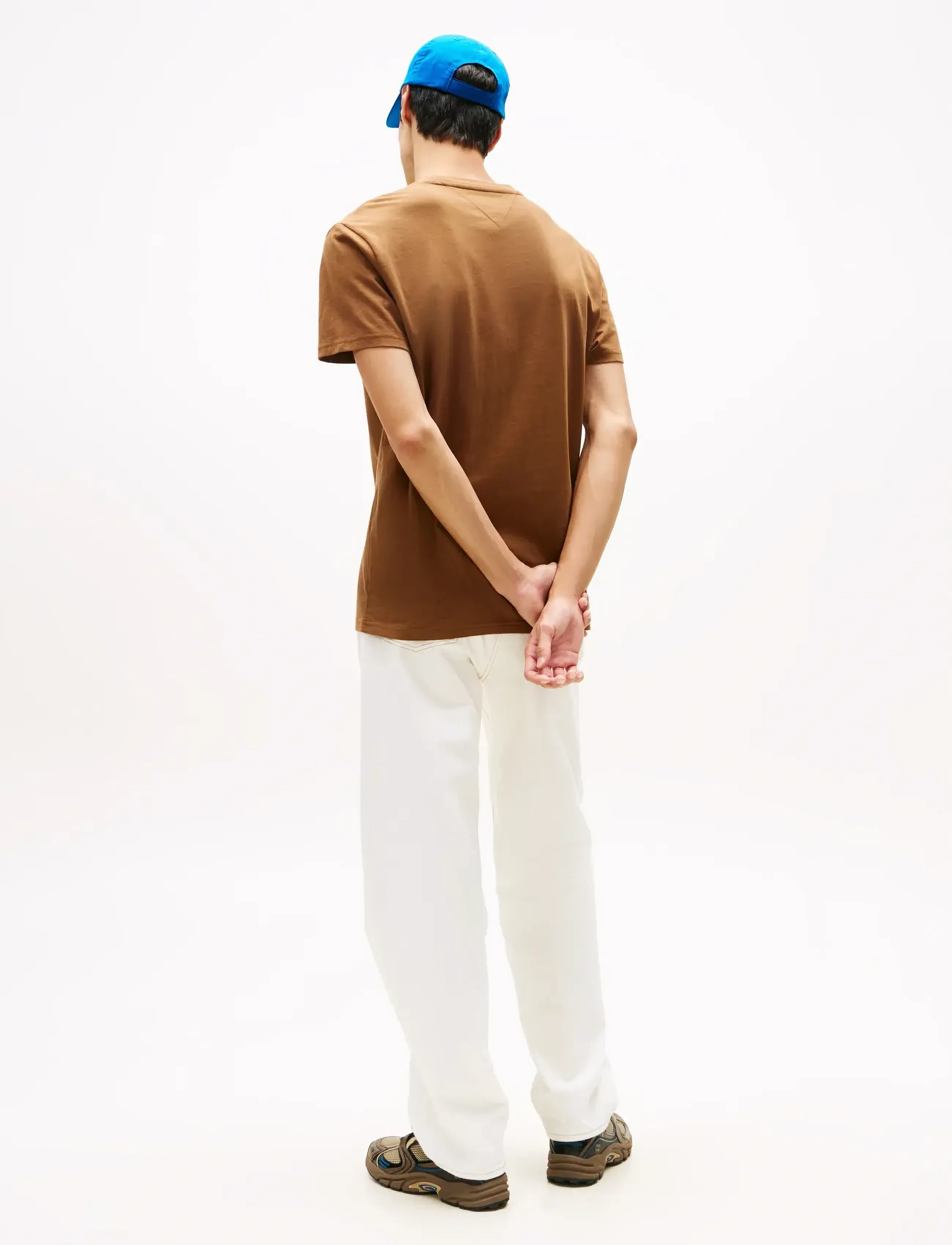 Tommy Jeans - TJM REG LINEAR LOGO TEE EXT - kortärmade t-shirts - pecan nut multi - 3