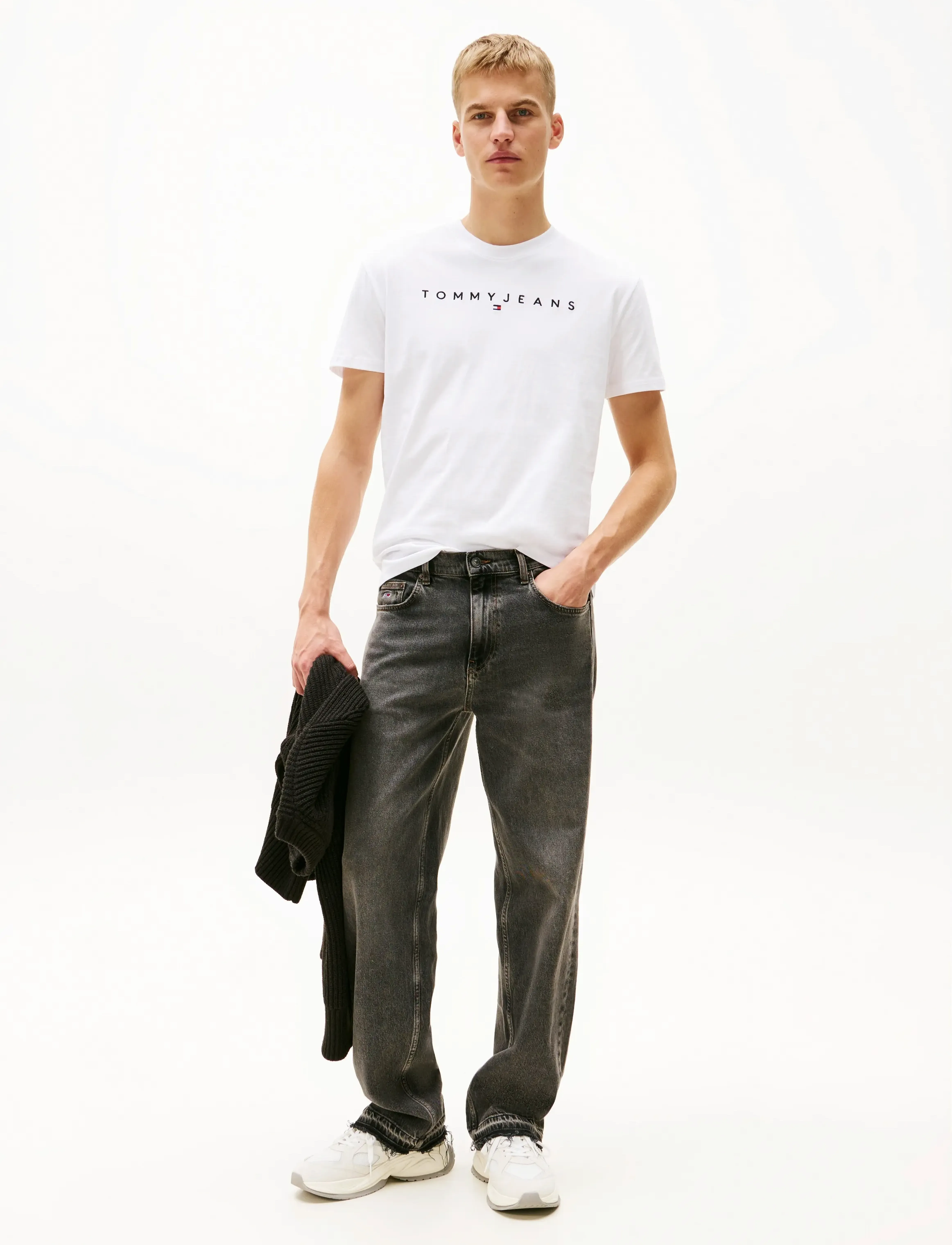 TOMMY JEANS Tjm Reg Linear Logo Tee Ext t-shirts - bas herr – bild 4