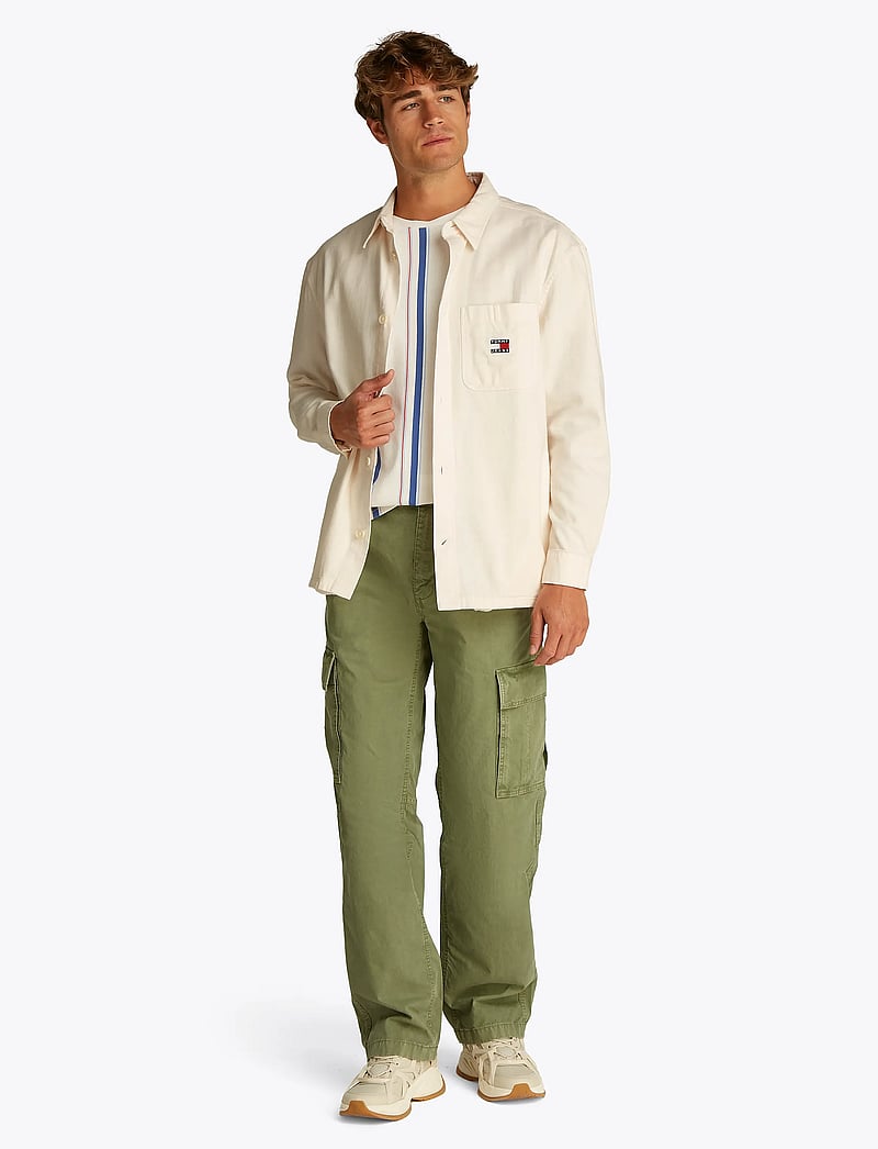 Tommy Jeans - TJM COTTON SLUB LS OVERSHIRT EXT - overshirts - ancient white - 4