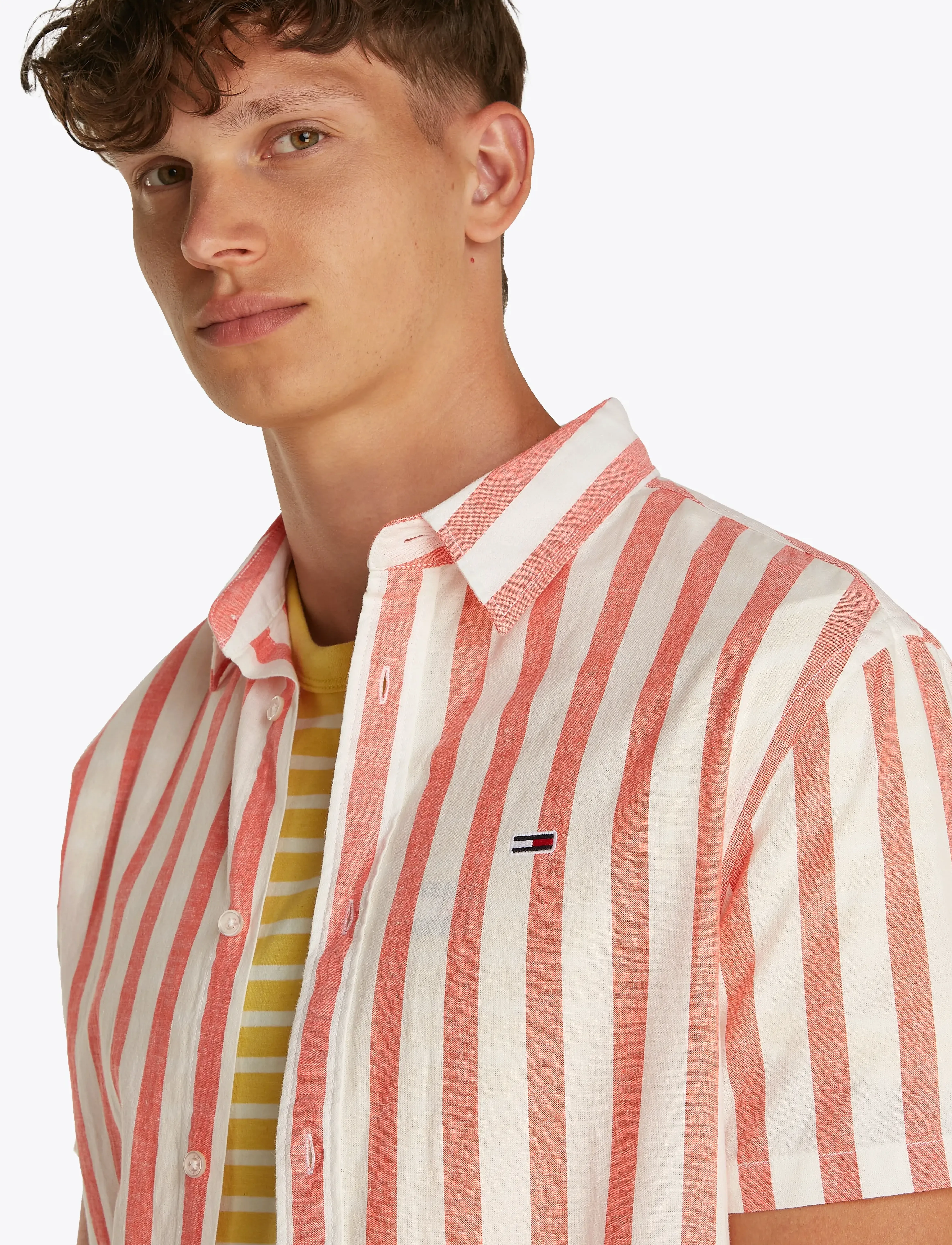 Tommy Jeans - TJM REG LINEN BLEND STP SS SHIRT - ecru / bright vermillion - 5