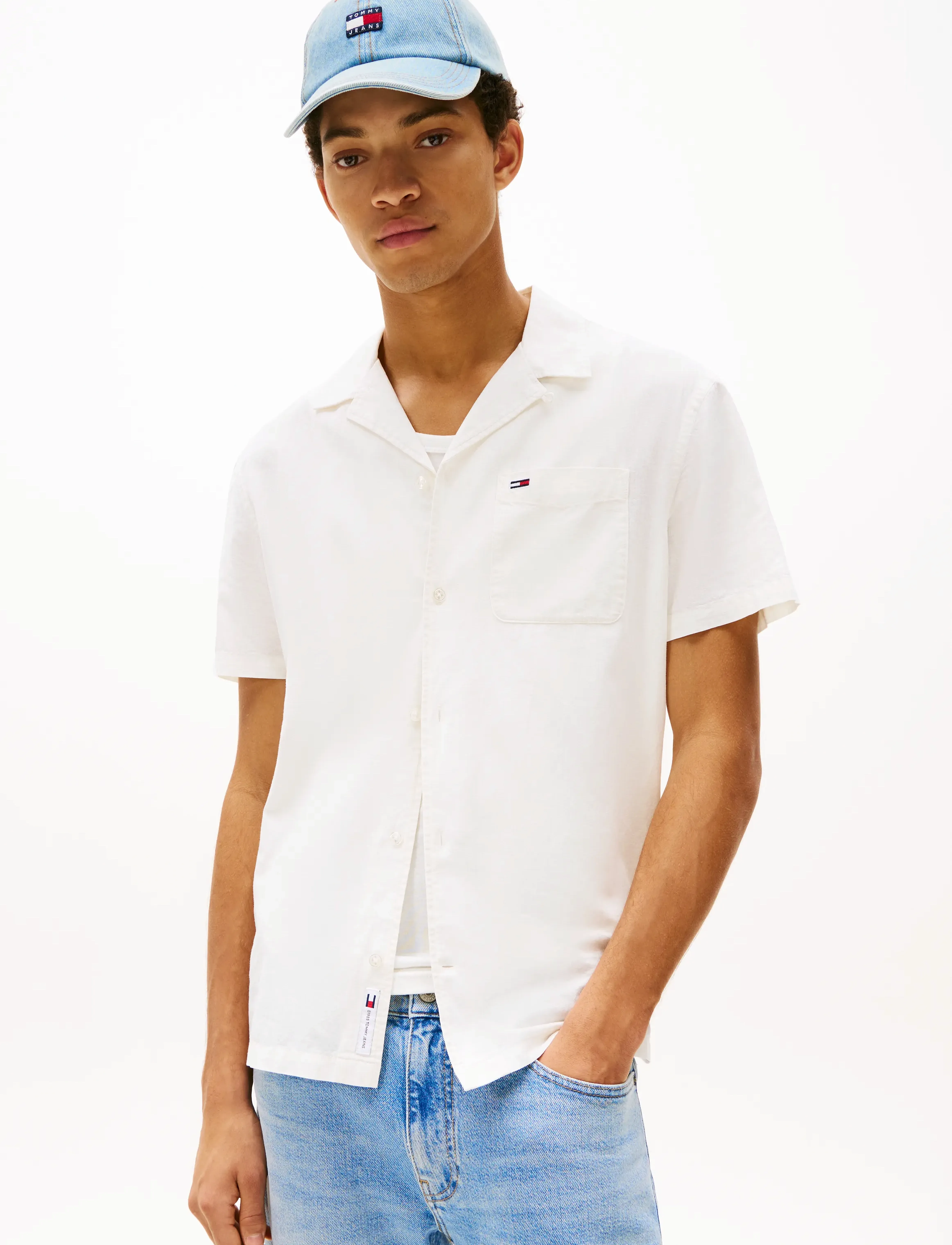 Tommy Jeans TJM LINEN BLEND CAMP SS EXT - Tommy Hilfiger - ECRU / white