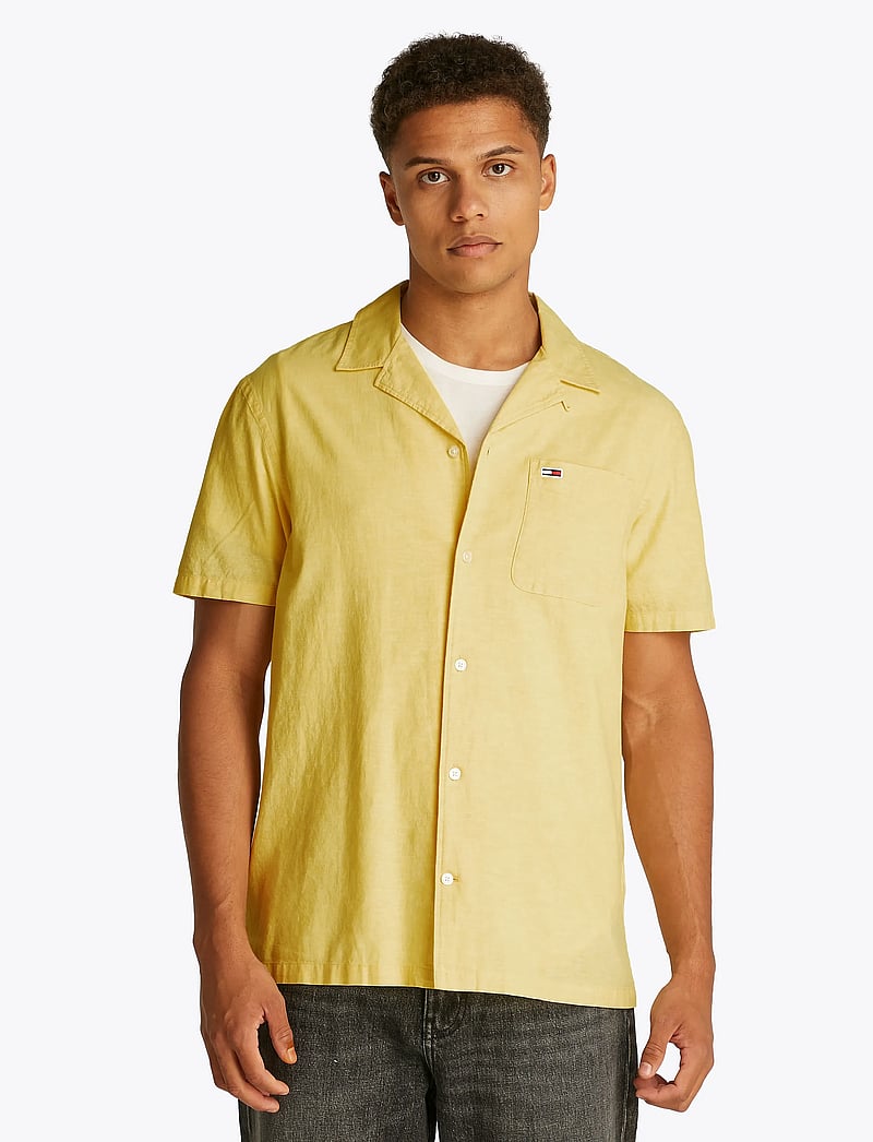 Tommy Jeans - TJM LINEN BLEND CAMP SS EXT - hørskjorter - yellow dahlia - 0