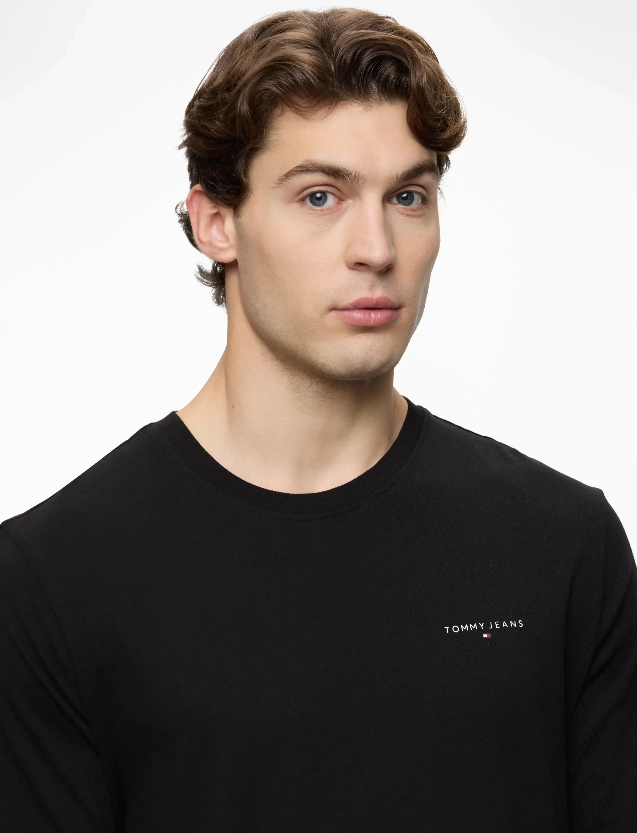 Tommy Jeans - TJM SLIM CHEST LINEAR LS TEE EXT - langärmelige t-shirts - black - 5
