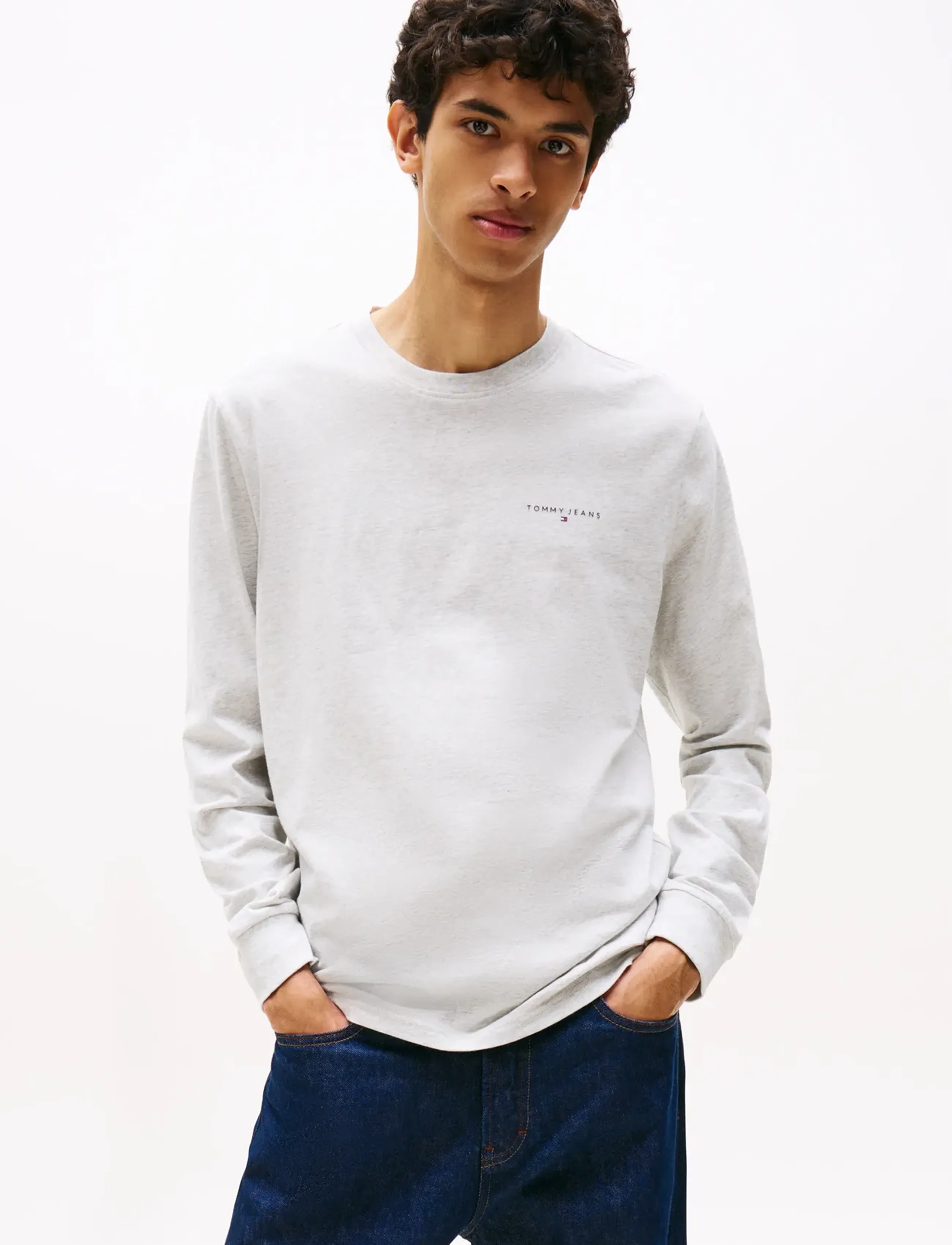Tommy Jeans TJM SLIM CHEST LINEAR LS TEE EXT - Tommy Hilfiger - LT GREY HTR / white