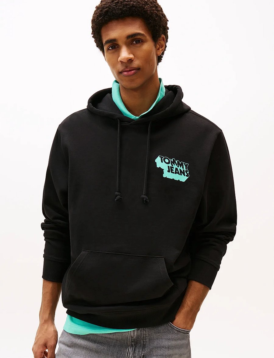 Tommy Jeans - TJM STACK BACK LOGO HOODIE EXT - hættetrøjer - black - 0