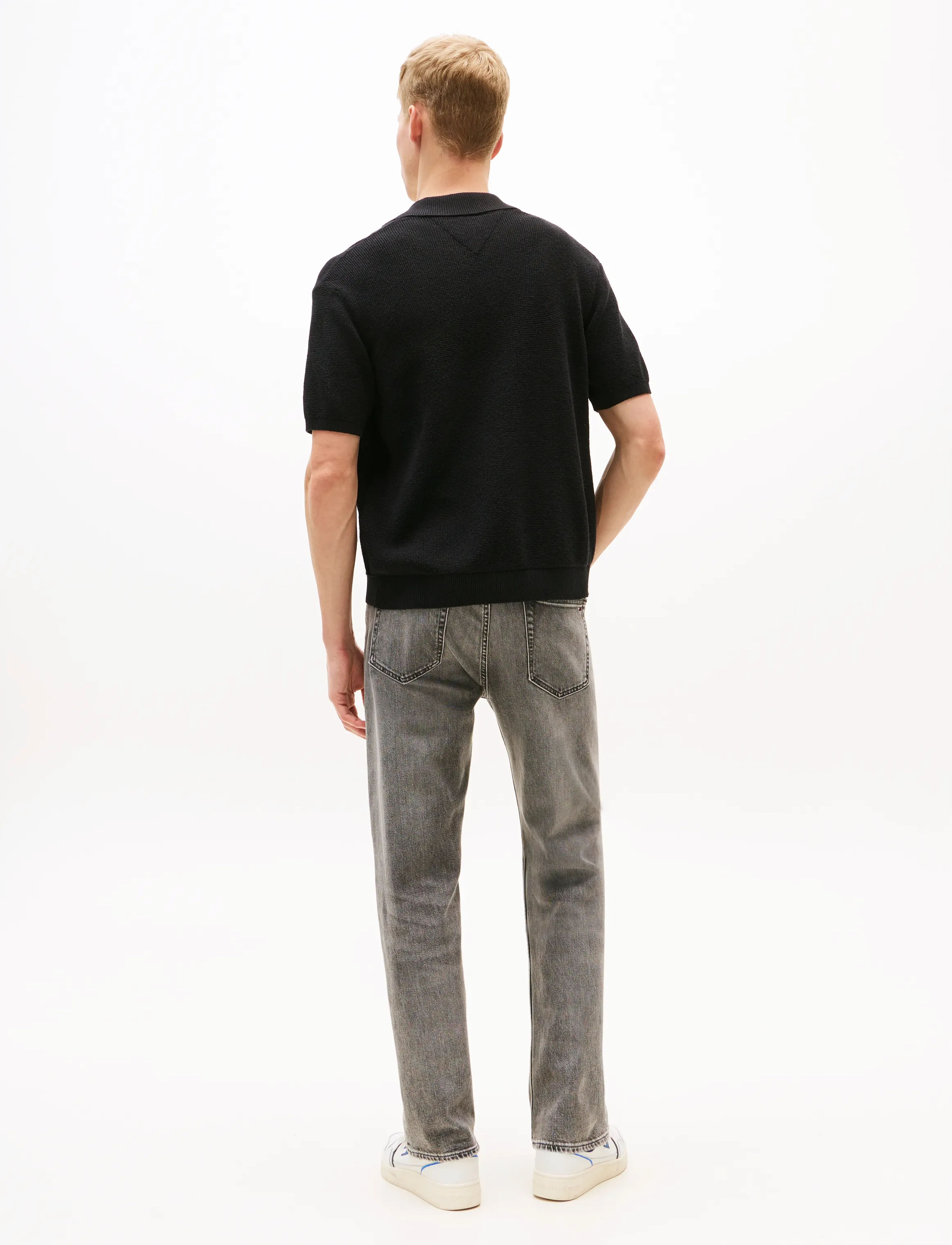 Tommy Jeans - TJM 90S SCRIPT SS SHIRT SWEATER - kortermede skjorter - black - 4