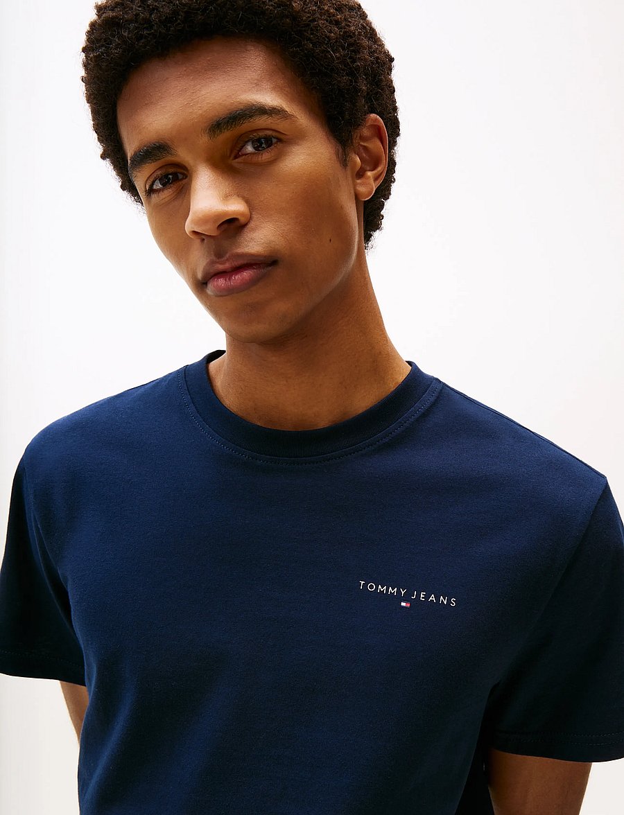 Tommy Jeans - TJM SLIM LINEAR CHEST TEE EXT - lühikeste varrukatega t-särgid - dark blue - 5