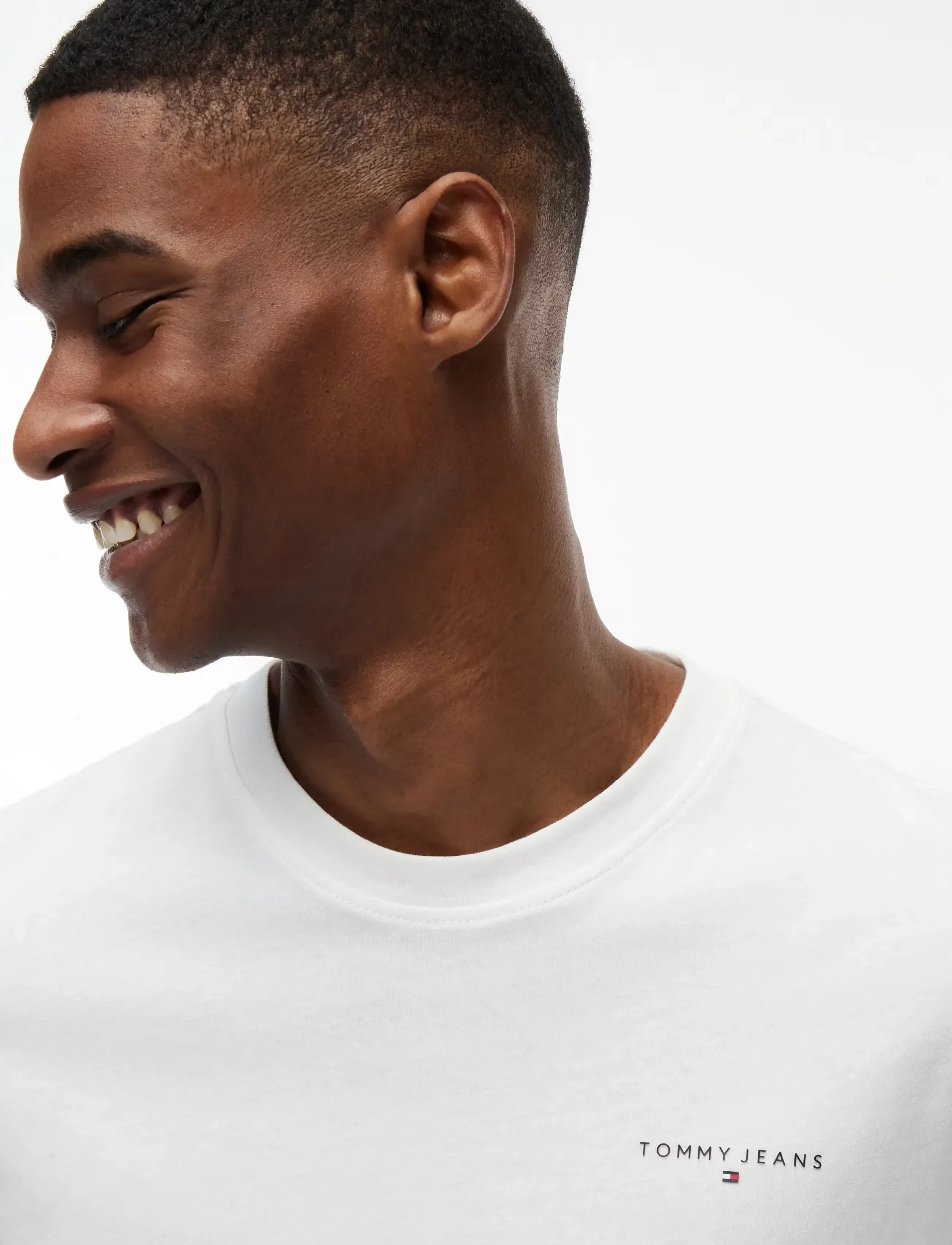 Tommy Jeans - TJM SLIM LINEAR CHEST TEE EXT - lühikeste varrukatega t-särgid - ecru - 4