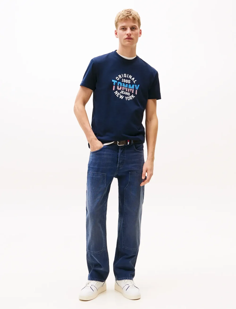 Tommy Jeans - TJM REG USA CIRCLE GRAPH SS TEE - lyhythihaiset - dark night navy - 3