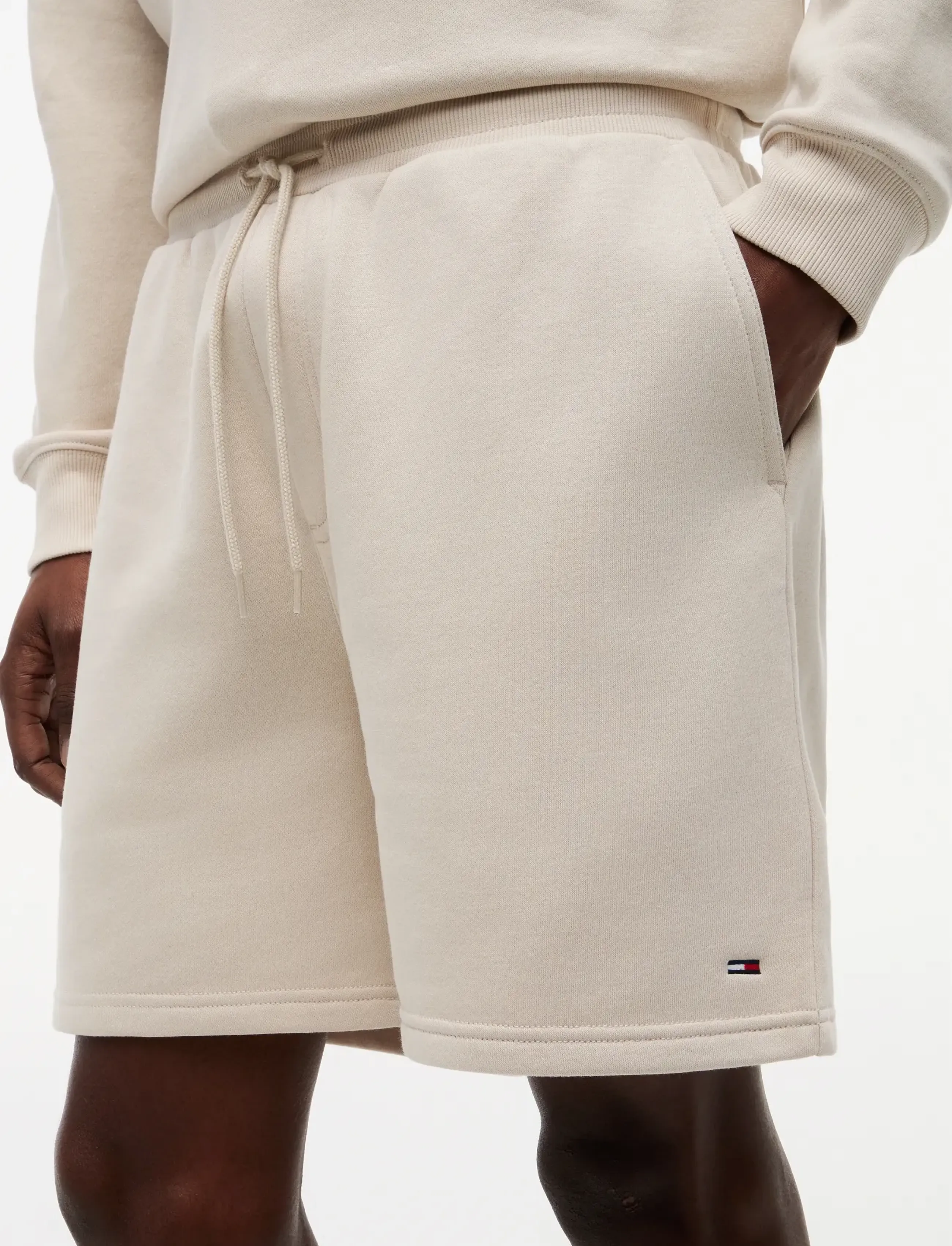 Tommy Jeans - TJM S FLAG BEACH SHORT EXT - sweatshorts - classic beige - 4