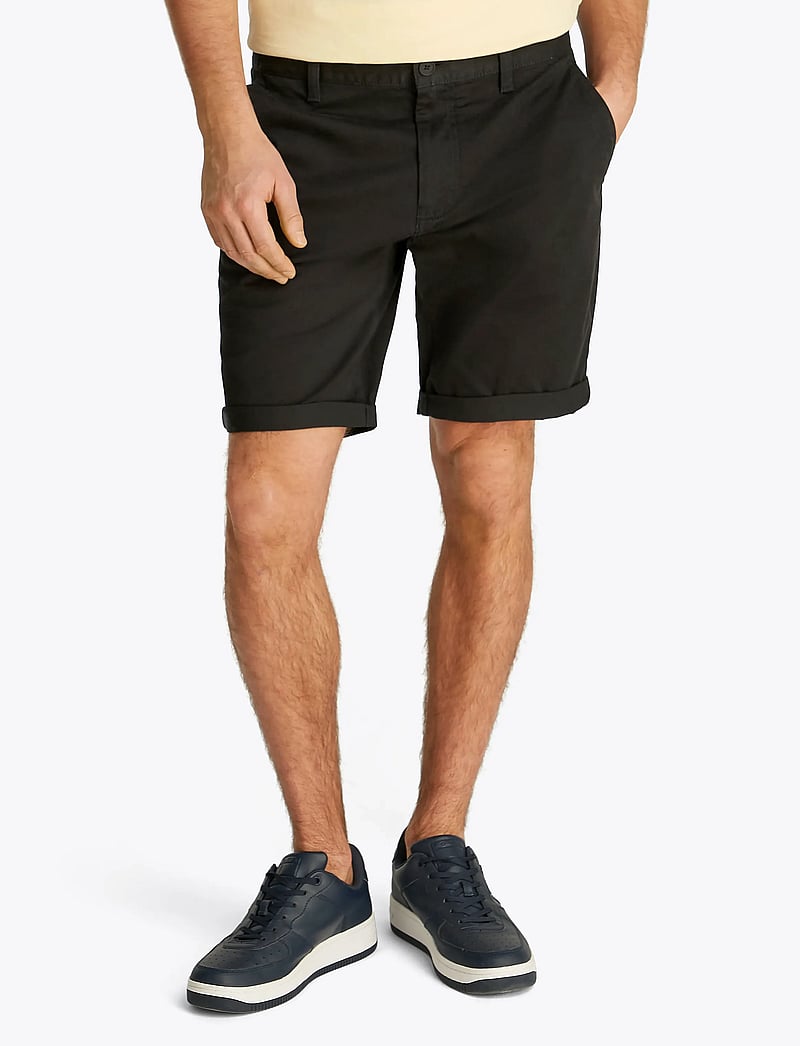 Tommy Jeans - TJM SCANTON SHORT - chinos shorts - black - 0