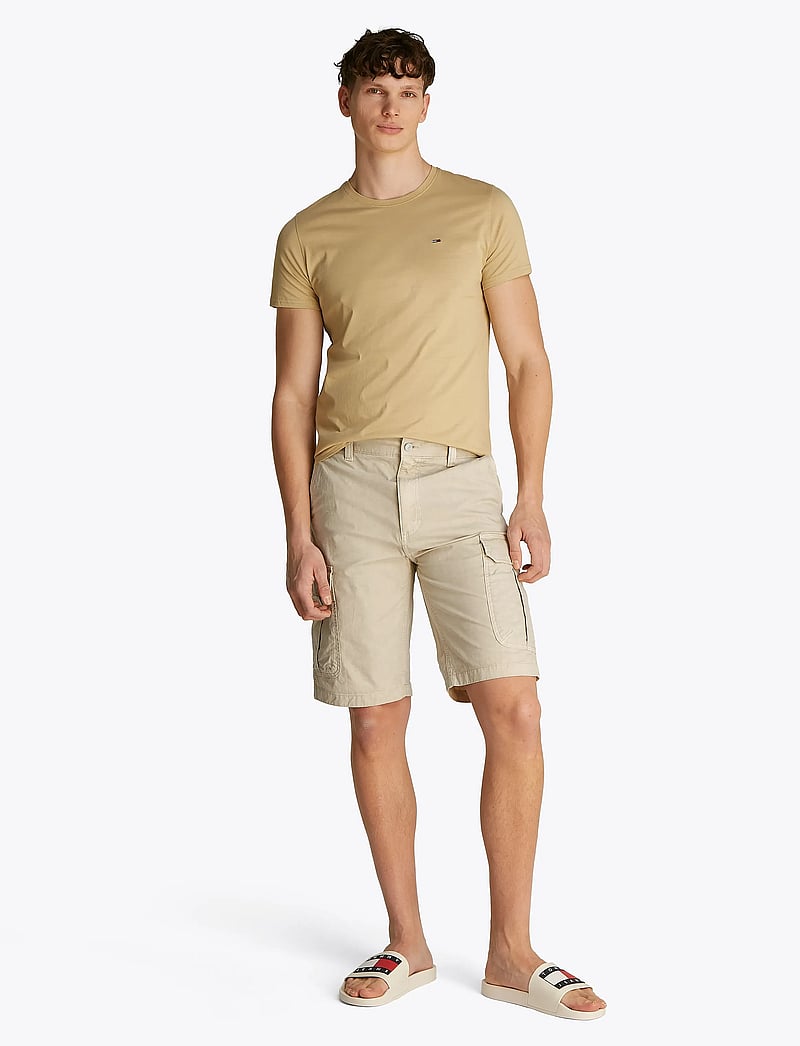 Tommy Jeans - TJM OTIS TWILL REG CARGO SHORT - cargo shorts - newsprint - 4