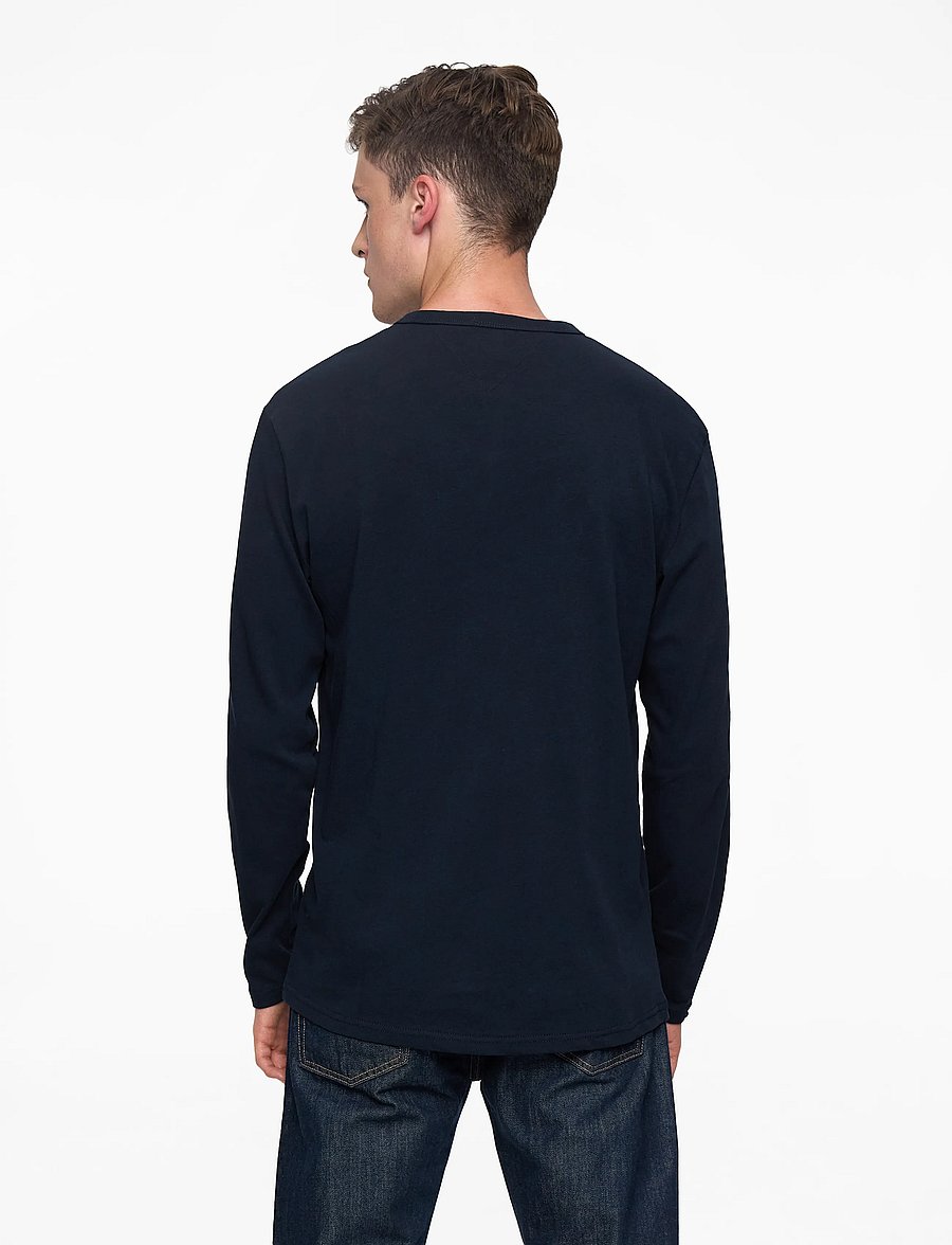 Tommy Jeans - TJM REG BADGE TEE LS - långärmade t-shirts - dark night navy - 4