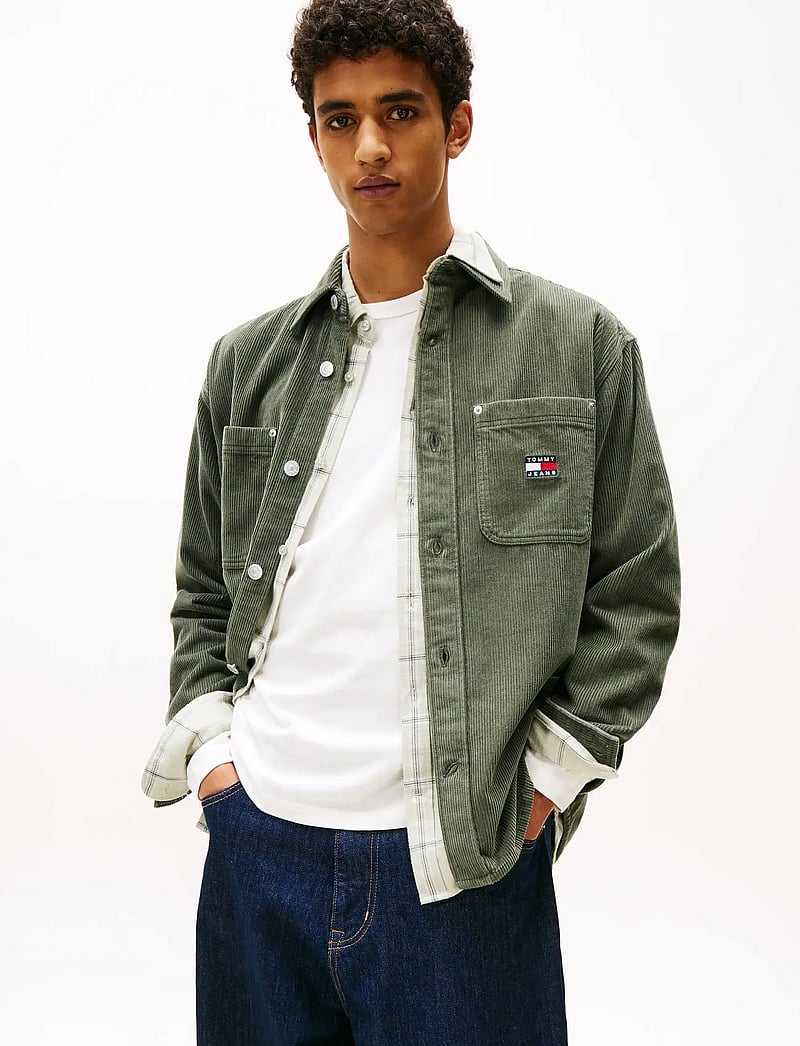 Tommy Jeans - TJM RLX WASHED CORD SHIRT EXT - velvet särgid - pewter green - 0