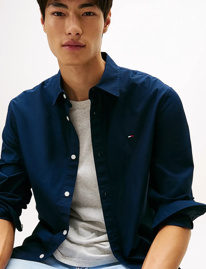 Tommy Jeans - TJM REG POPLIN SHIRT - chemises décontractées - dark blue - 5