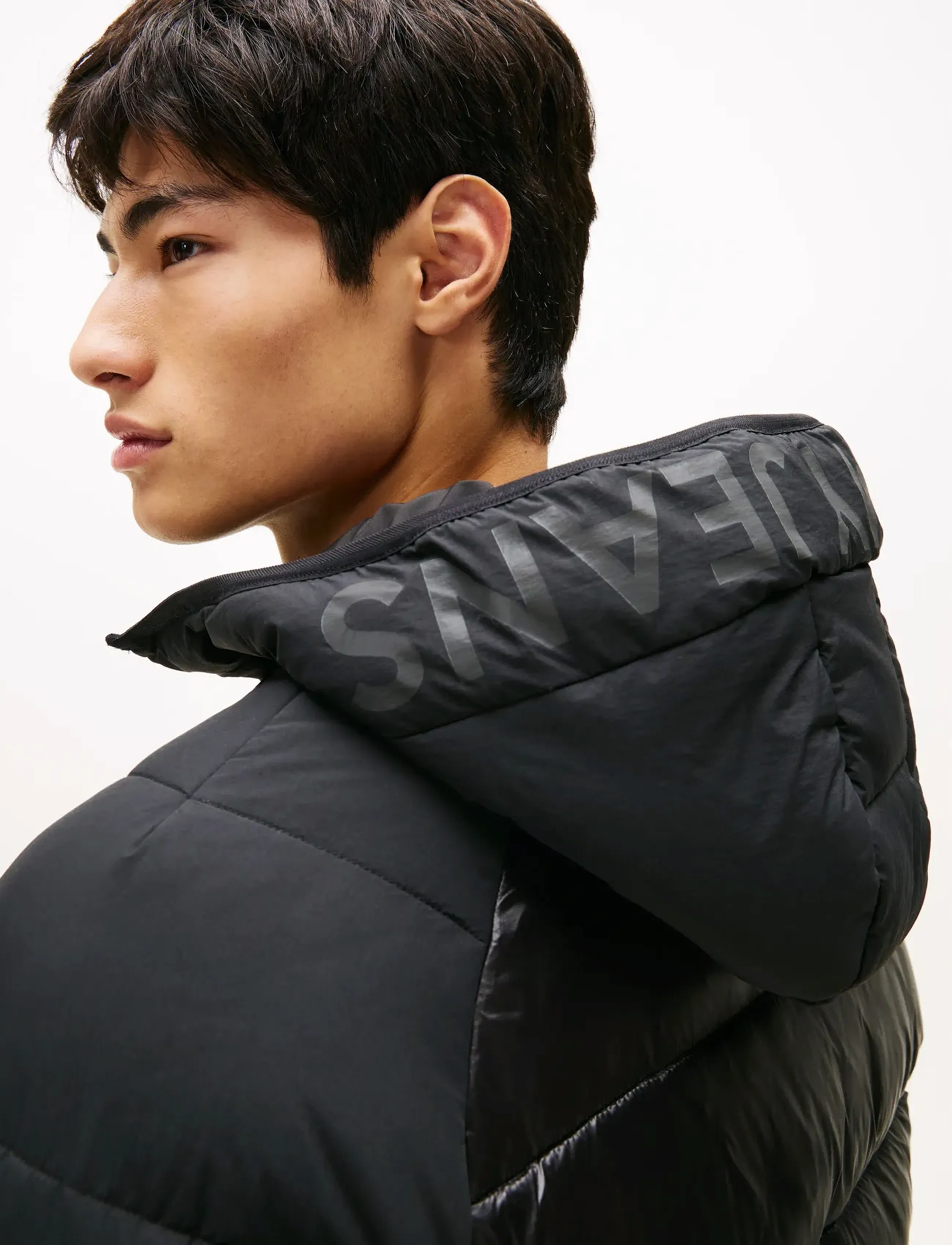 Tommy Jeans - TJM HOODED GLOSS MATT PUFFER EXT - fôrede jakker - black - 4