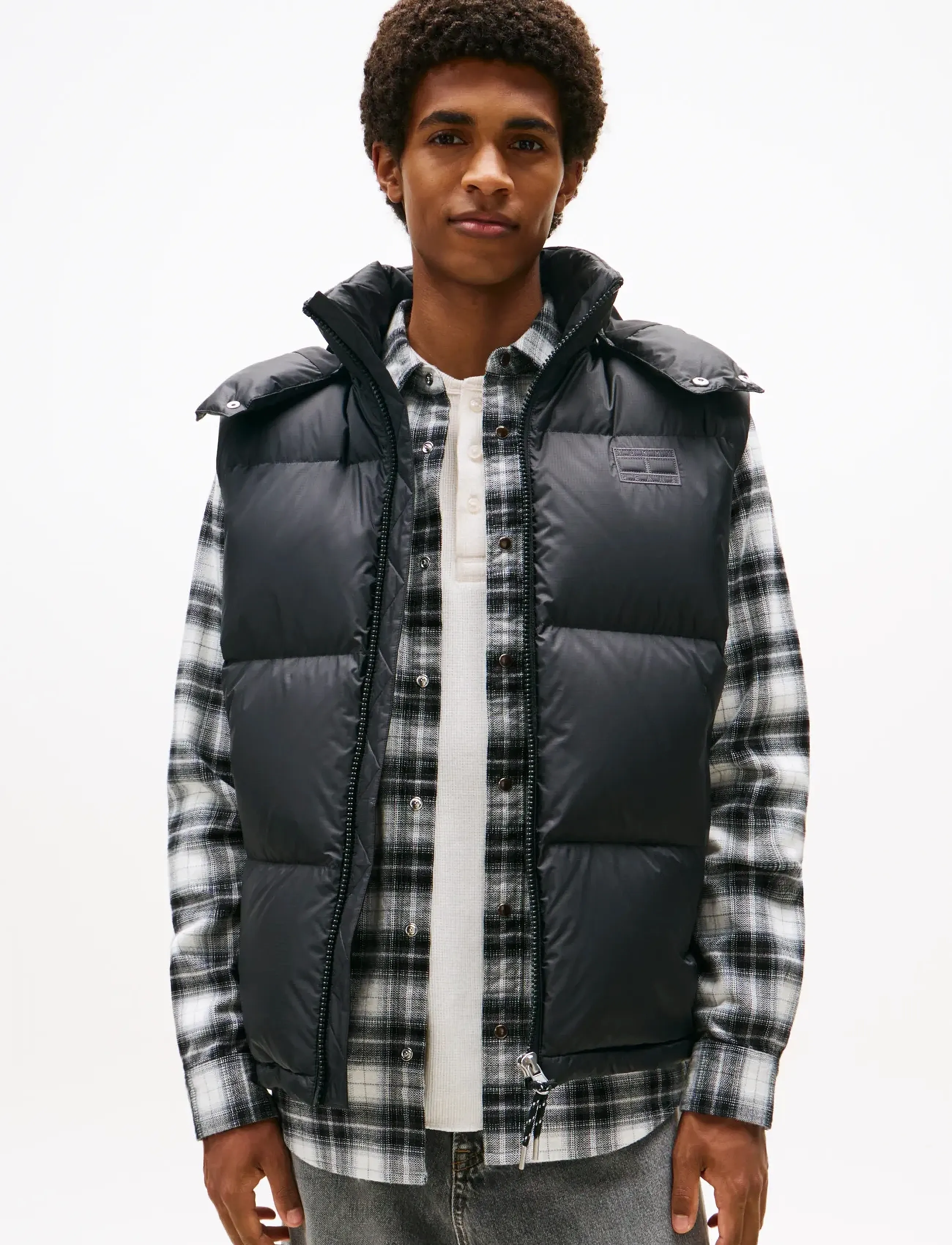 Tommy Jeans TJM ALASKA DOWN VEST EXT - Västar - BLACK / black