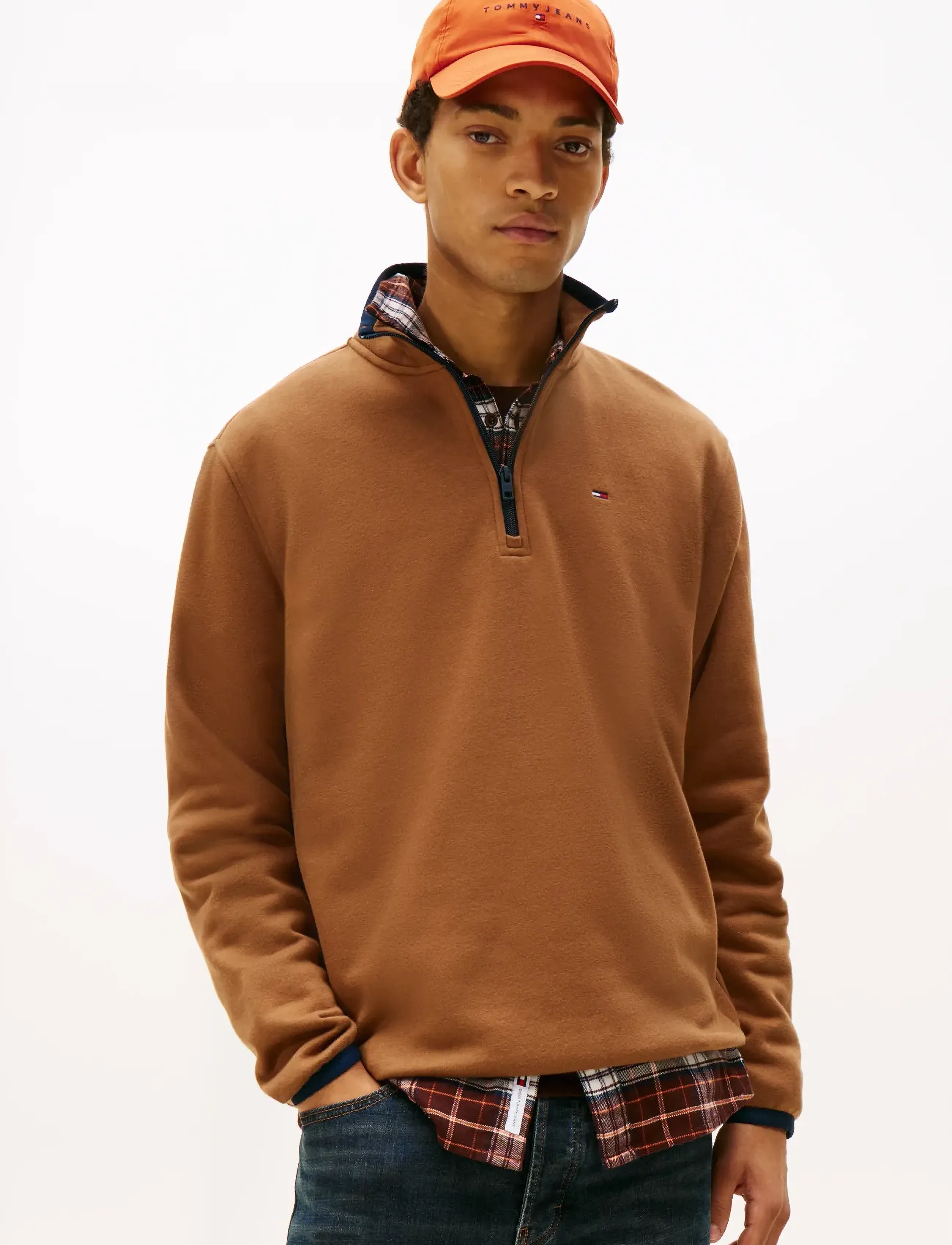 Tommy Jeans TJM REG S FLAG ENTRY FLEECE EXT - Tommy Hilfiger - PECAN NUT / brown