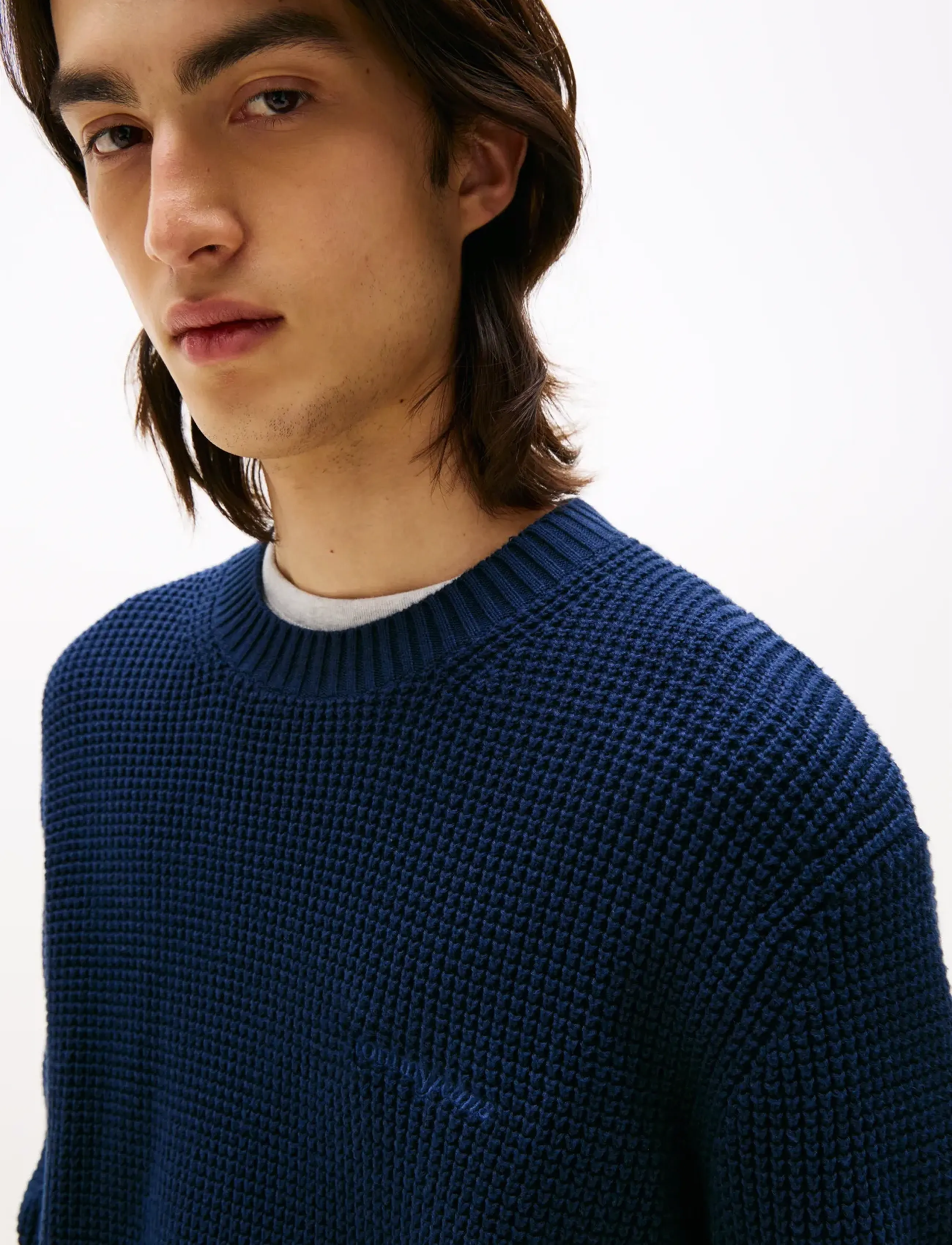 Tommy Jeans - TJM REG SCRIPT CHUNKY SWEAT - pyöreäaukkoiset - dark night navy - 4