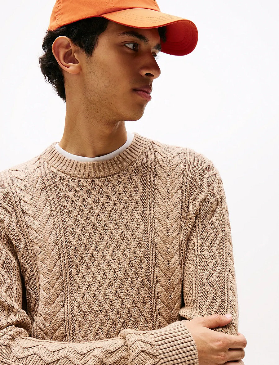 Tommy Jeans - TJM SLM BADGE CABLE KNIT SWEATER - round necks - coastal taupe tonal - 4