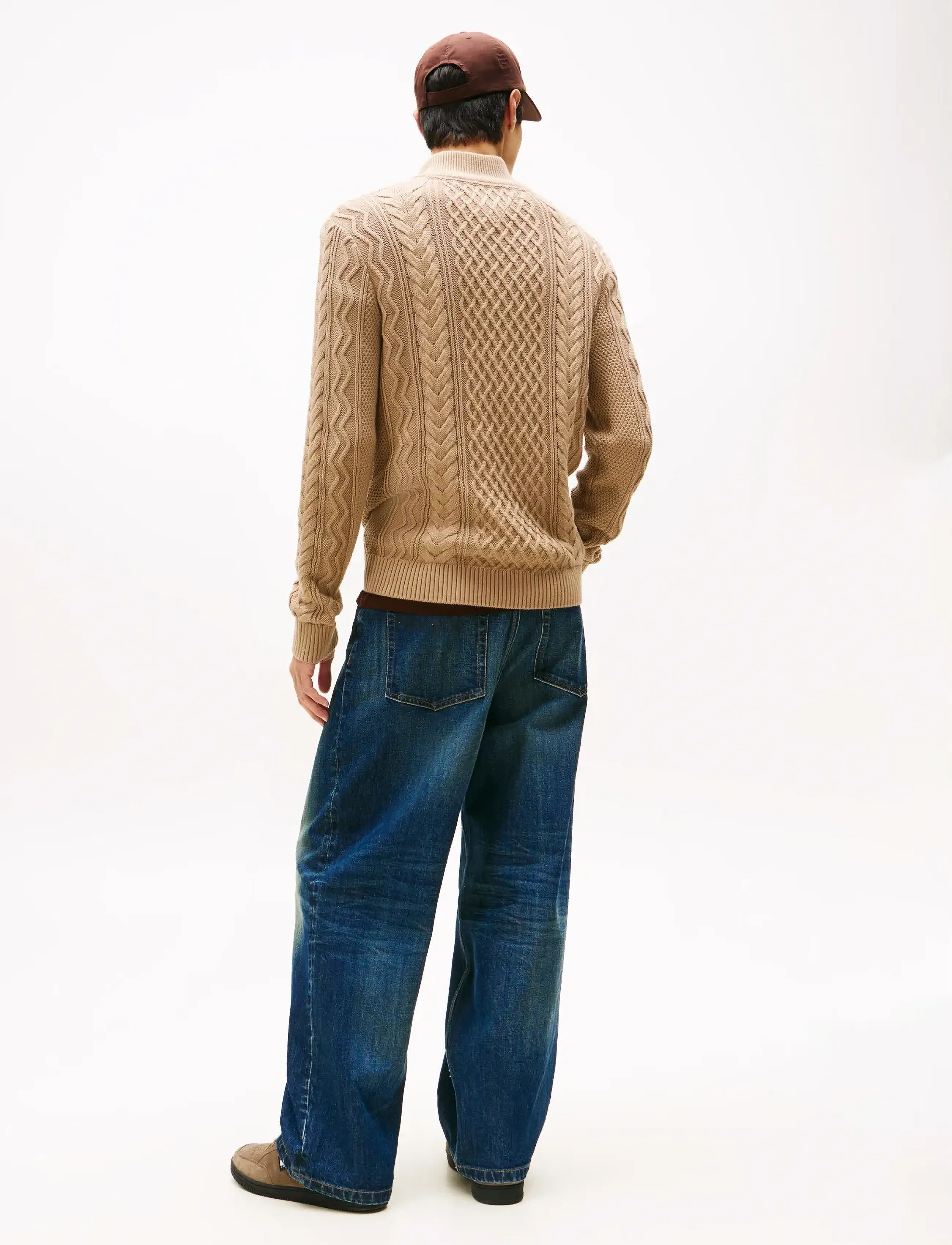 Tommy Jeans - TJM SLIM BADGE CABLE QRTR ZIP - halfzip strik - coastal taupe tonal - 3