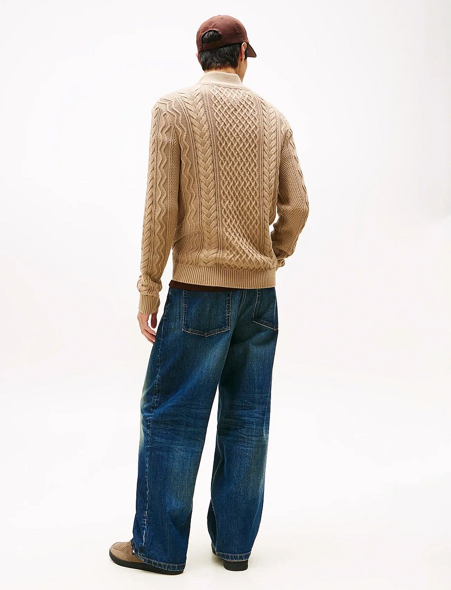 Tommy Jeans - TJM SLIM BADGE CABLE QRTR ZIP - swetry zapinane do połowy - coastal taupe tonal - 3