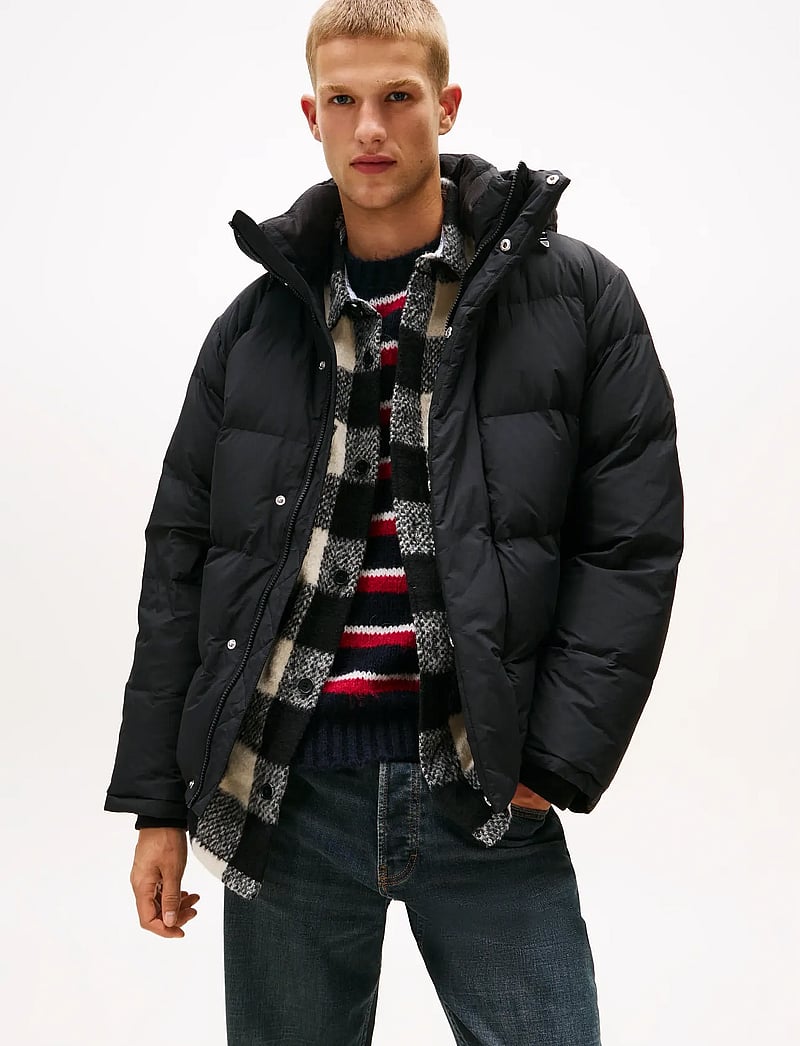 Tommy Jeans - TJM HOODED DOWN PUFFER - vestes matelassées - black - 0
