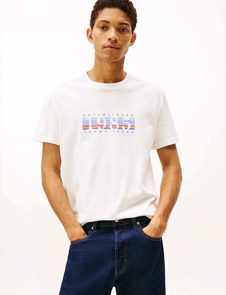 Tommy Jeans - TJM REG 1985 DNA GRAPH SS T EXT - kortærmede t-shirts - ecru - 0
