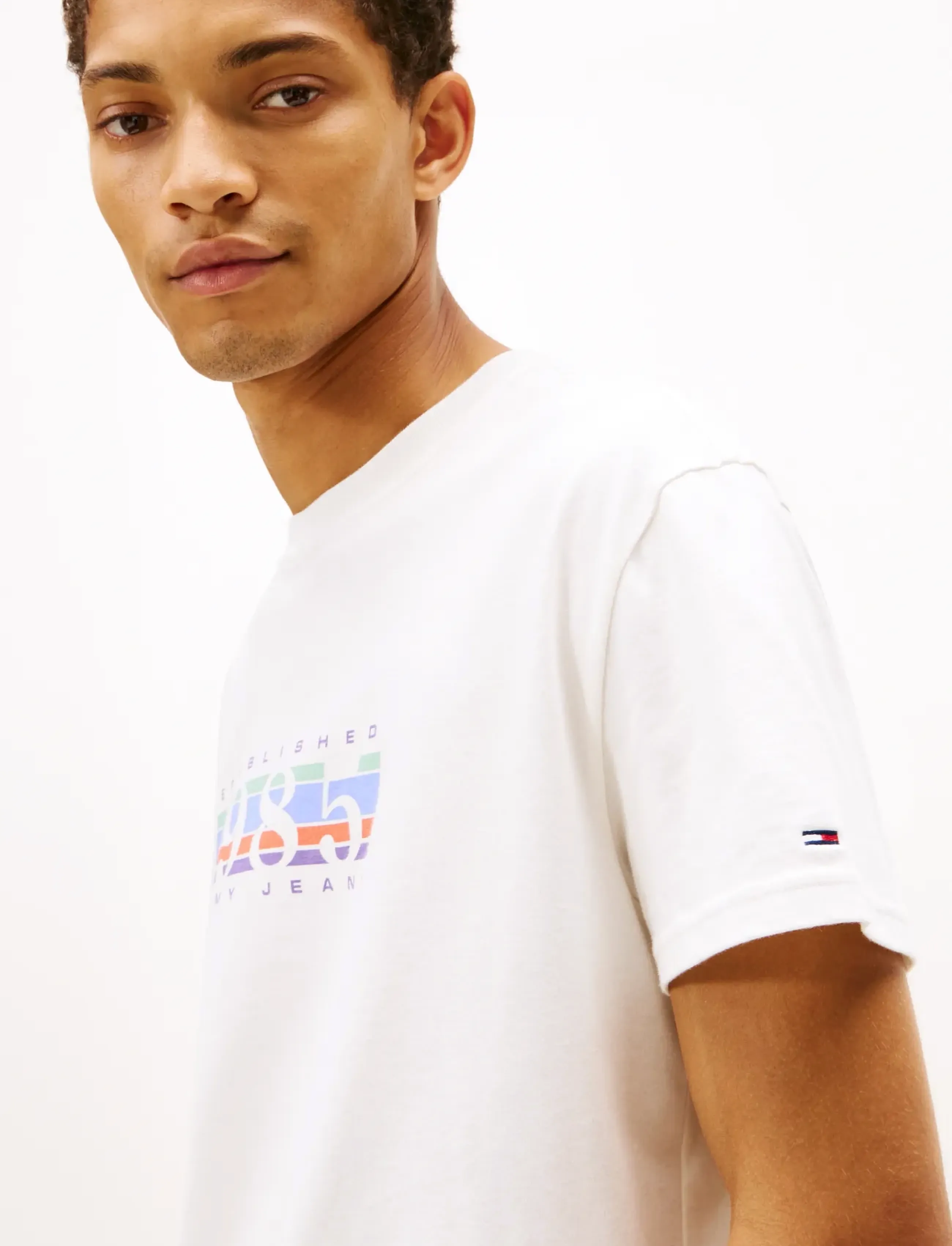 Tommy Jeans - TJM REG 1985 DNA GRAPH SS T EXT - short-sleeved t-shirts - ecru - 4
