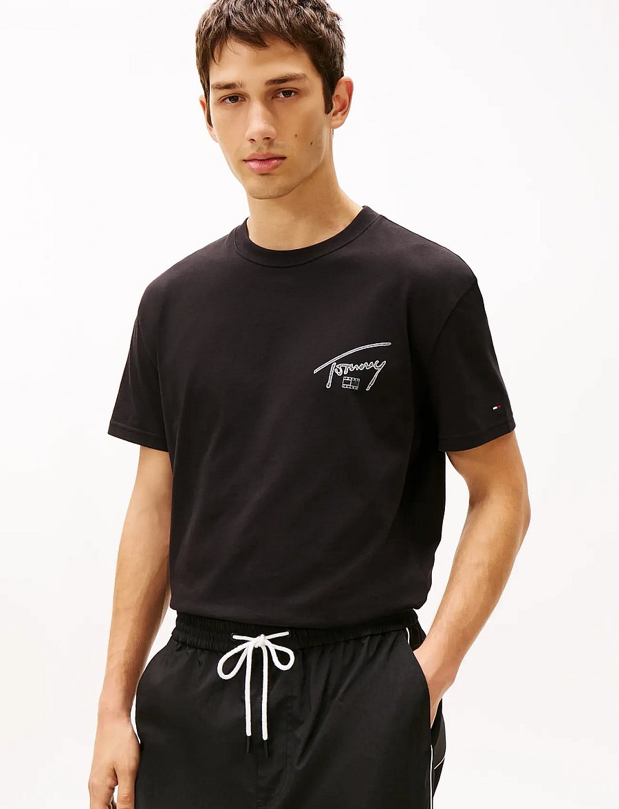 Tommy Jeans - TJM REG SIGN BACKPRINT SS T EXT - kortærmede t-shirts - black - 0